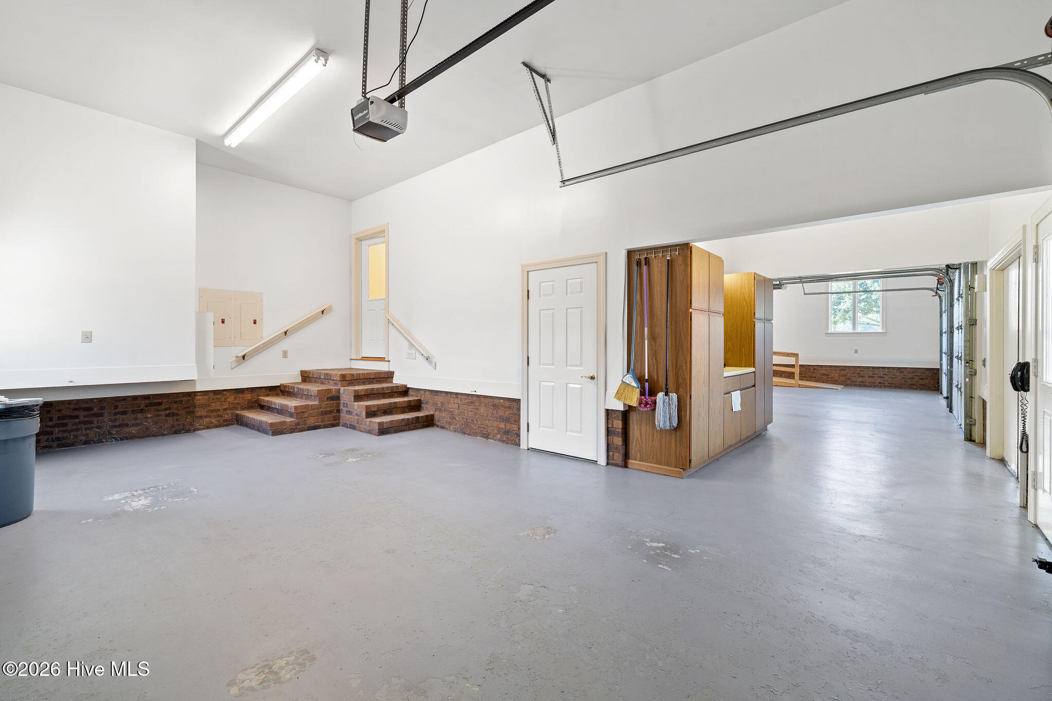506 Lake Shore Drive Property Photo 40
