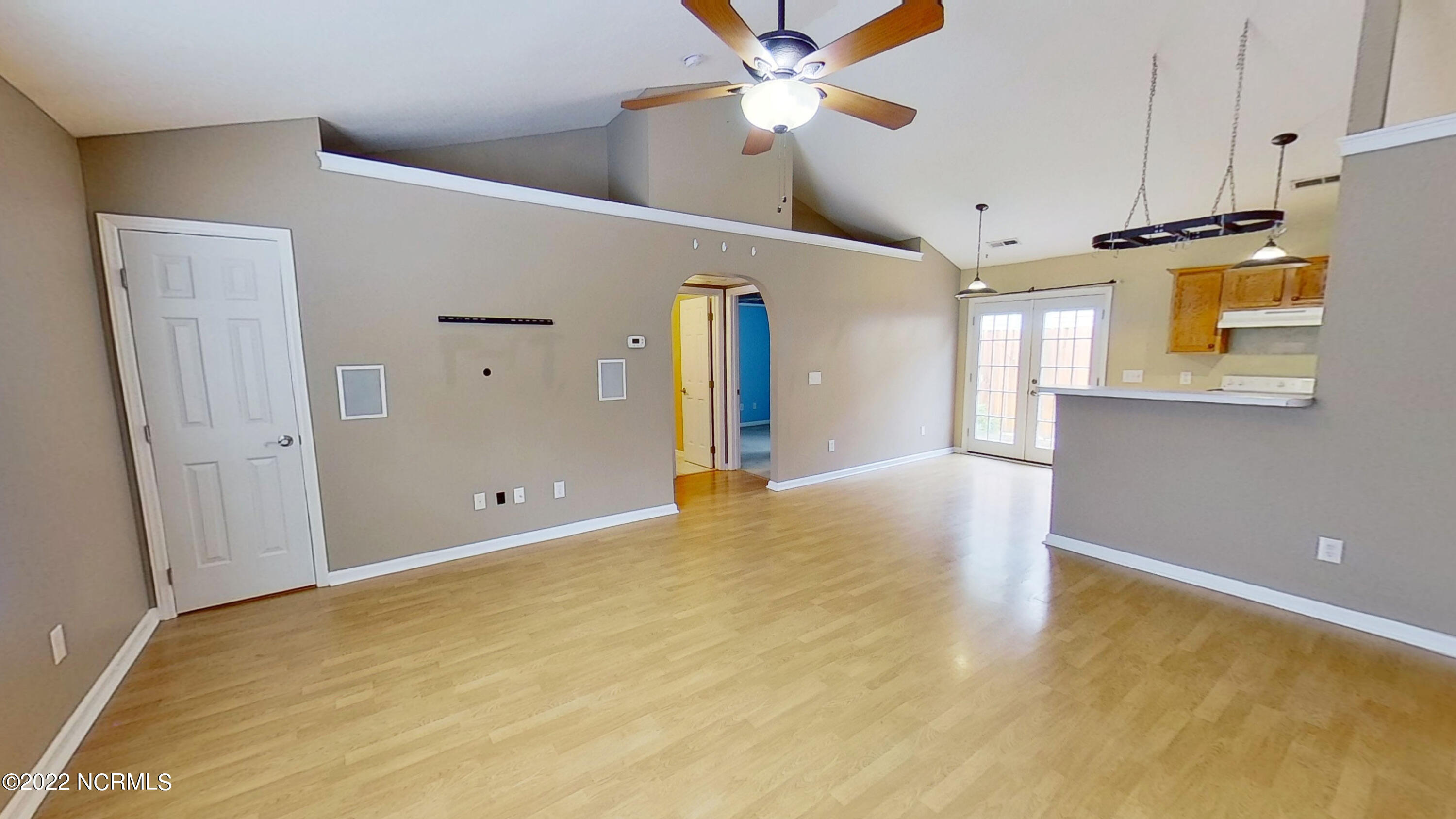 811 Grathwol Drive Property Photo 3