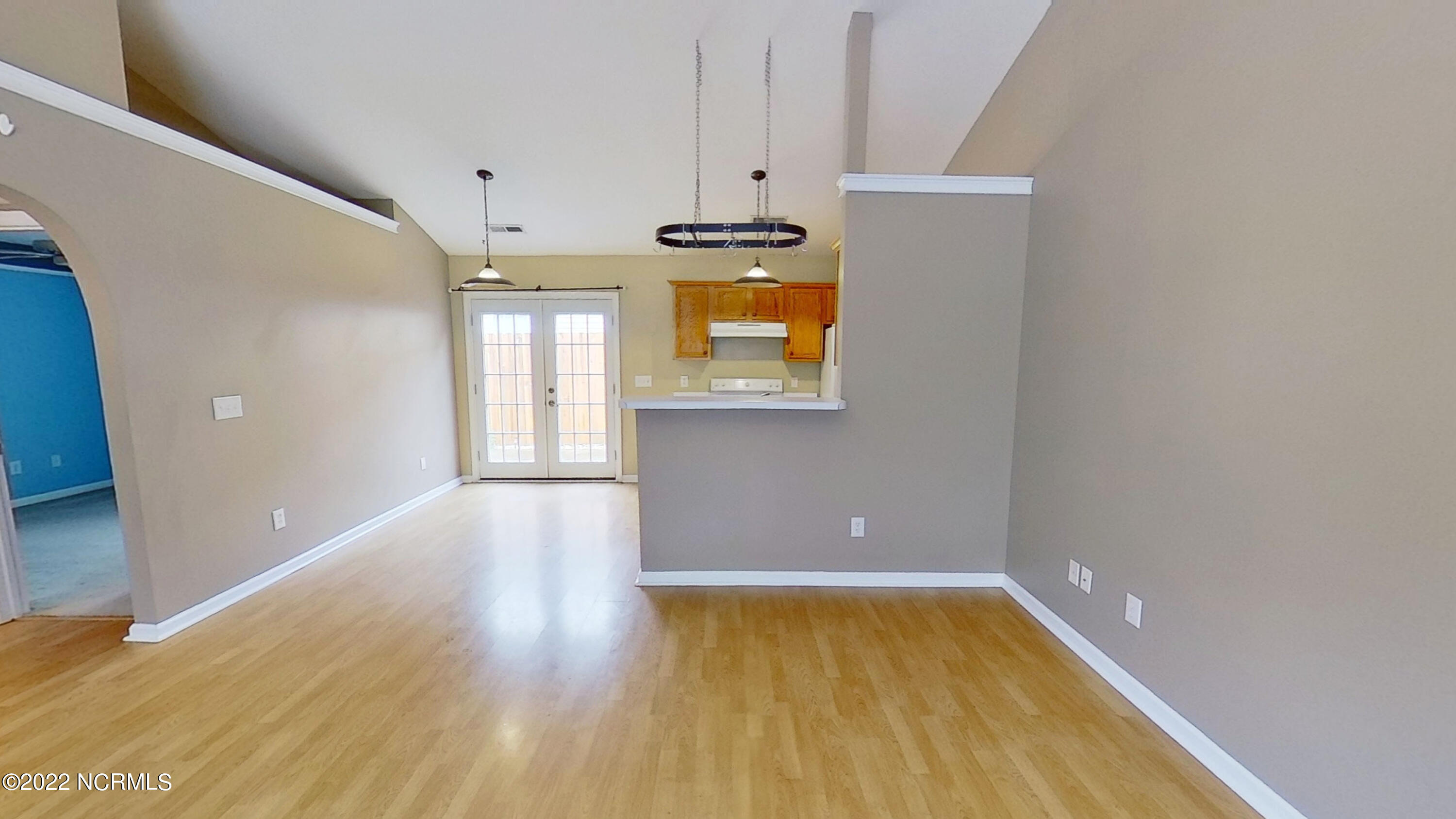 811 Grathwol Drive Property Photo 4