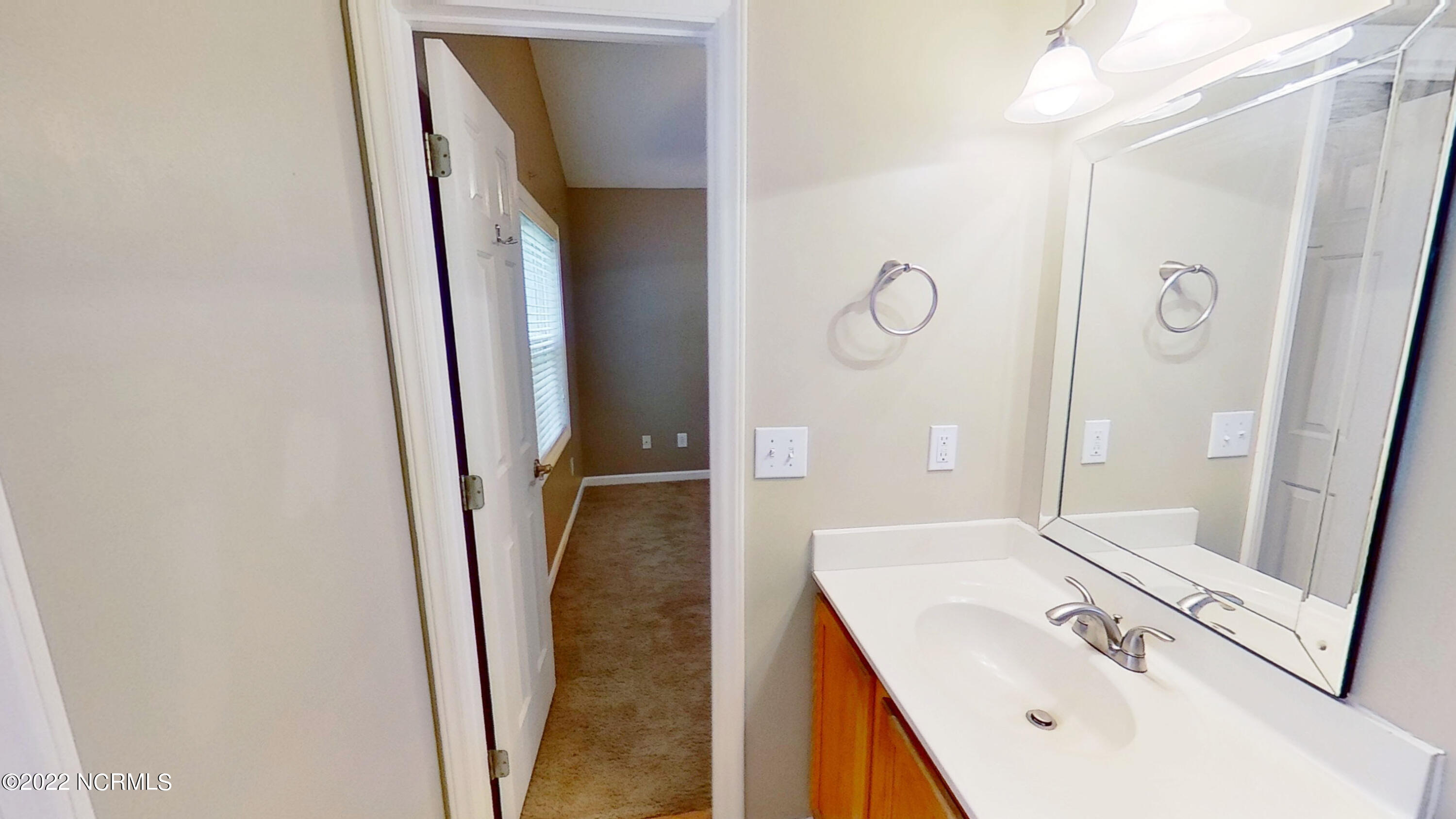 811 Grathwol Drive Property Photo 9