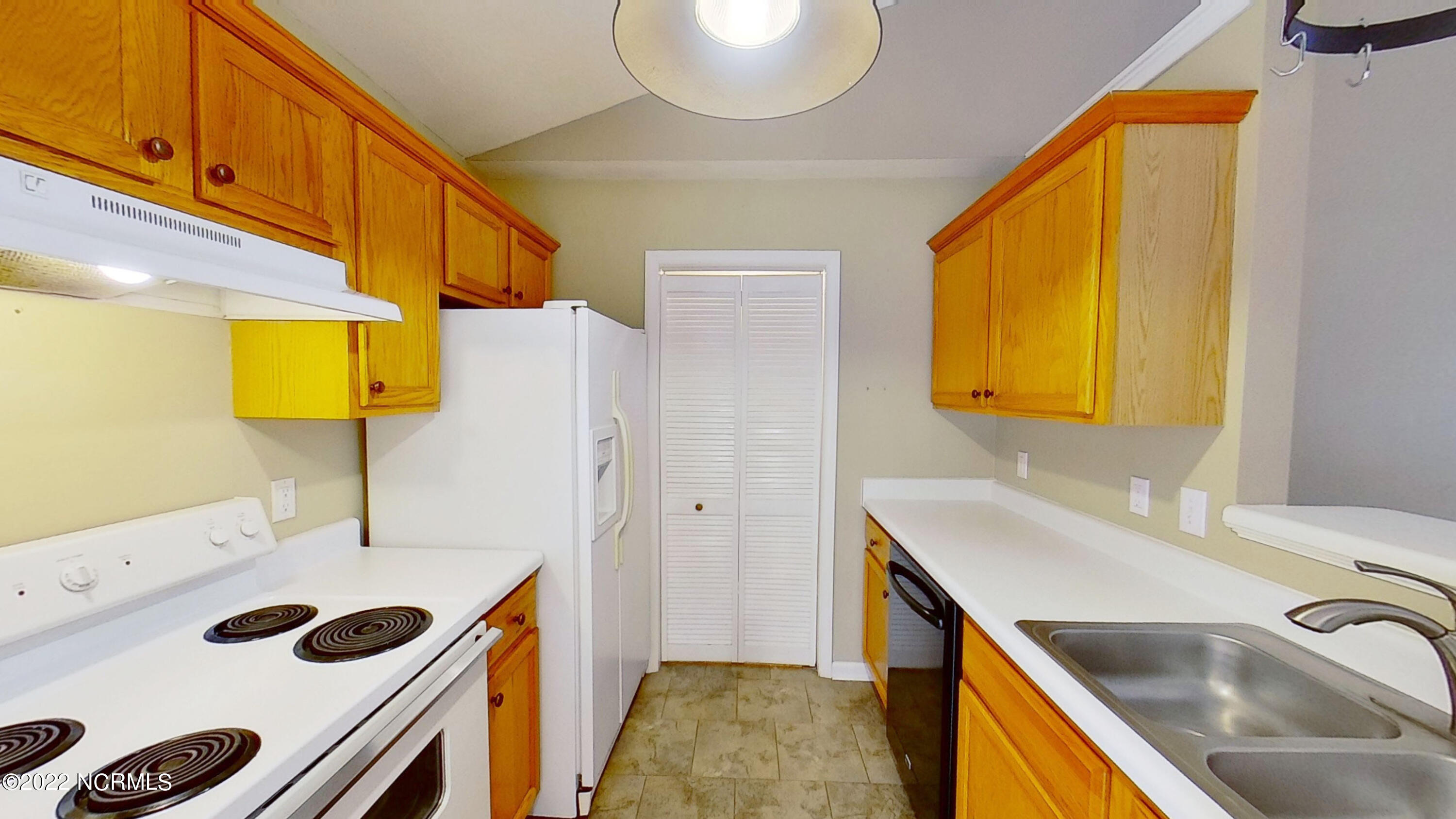 811 Grathwol Drive Property Photo 20