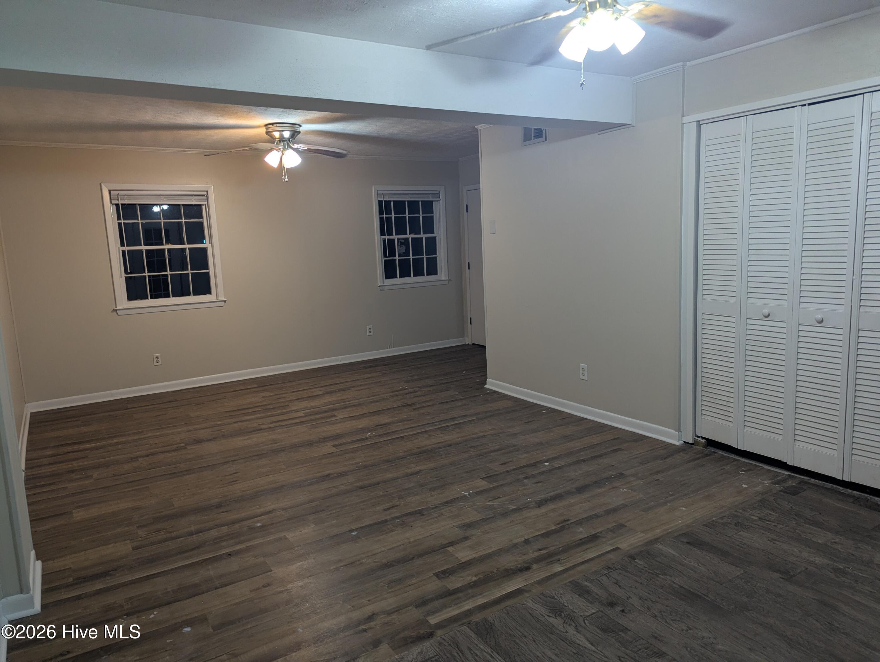 1020 Riverside Circle Property Photo 10