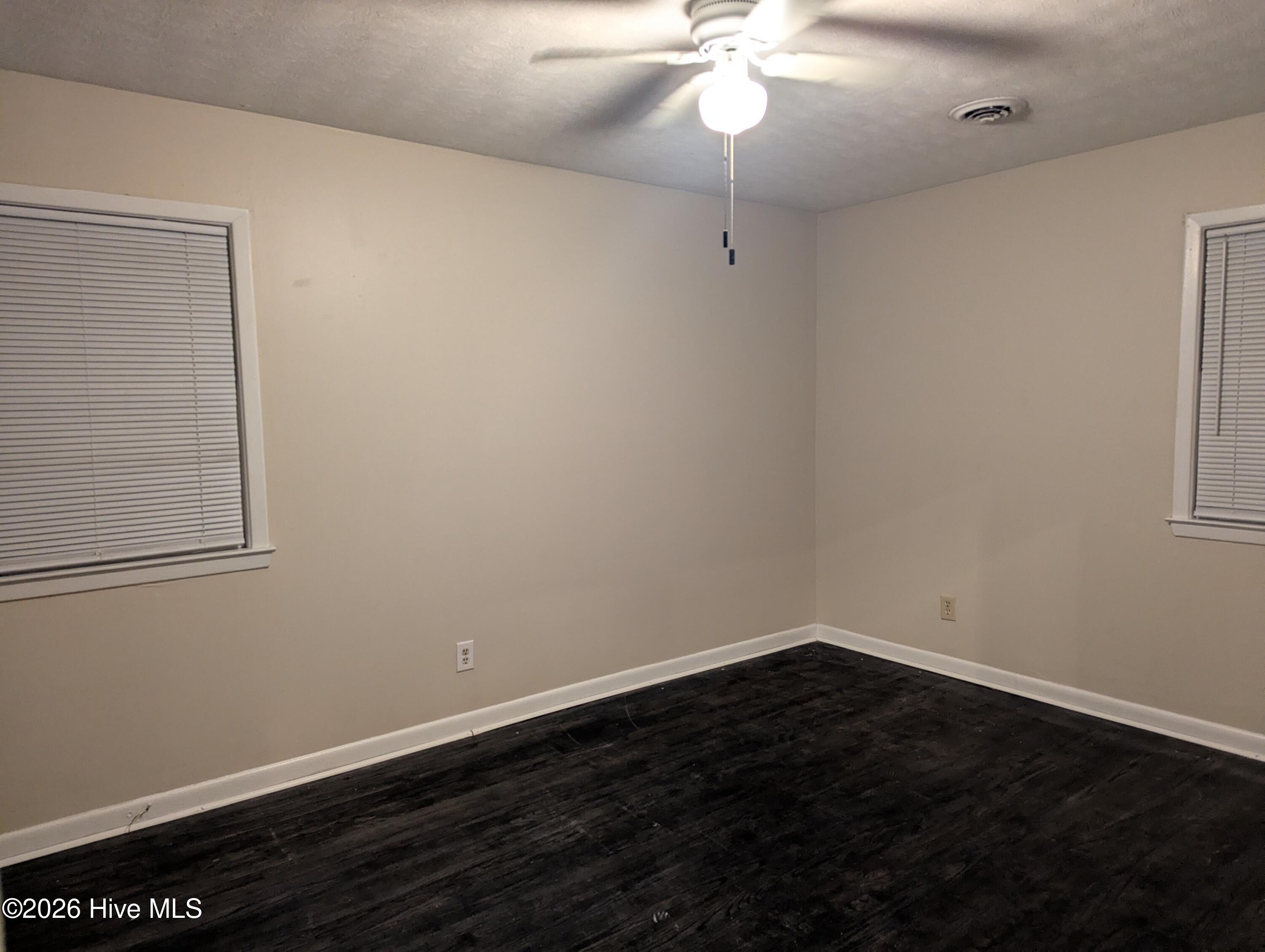 1020 Riverside Circle Property Photo 17