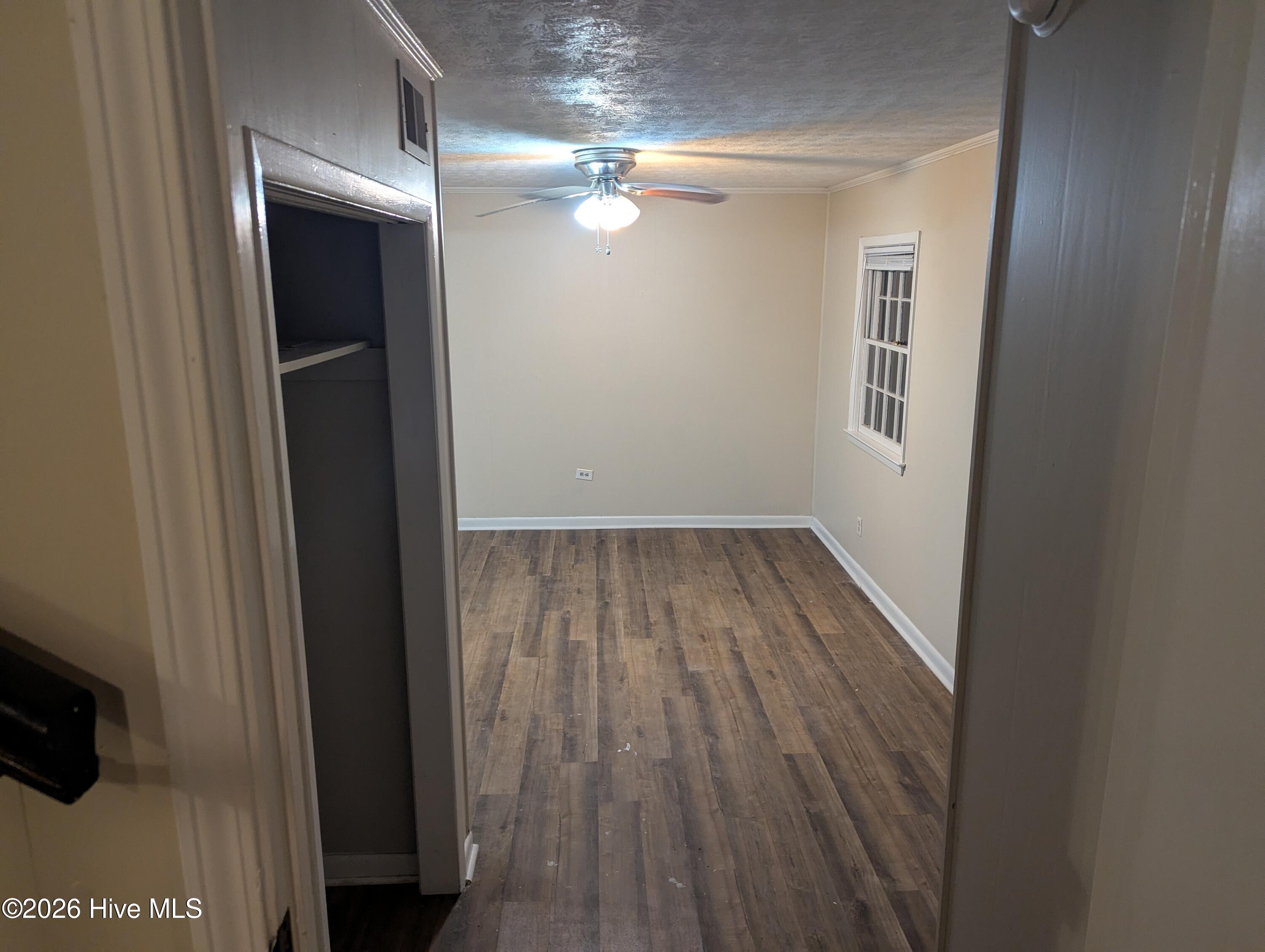 1020 Riverside Circle Property Photo 23