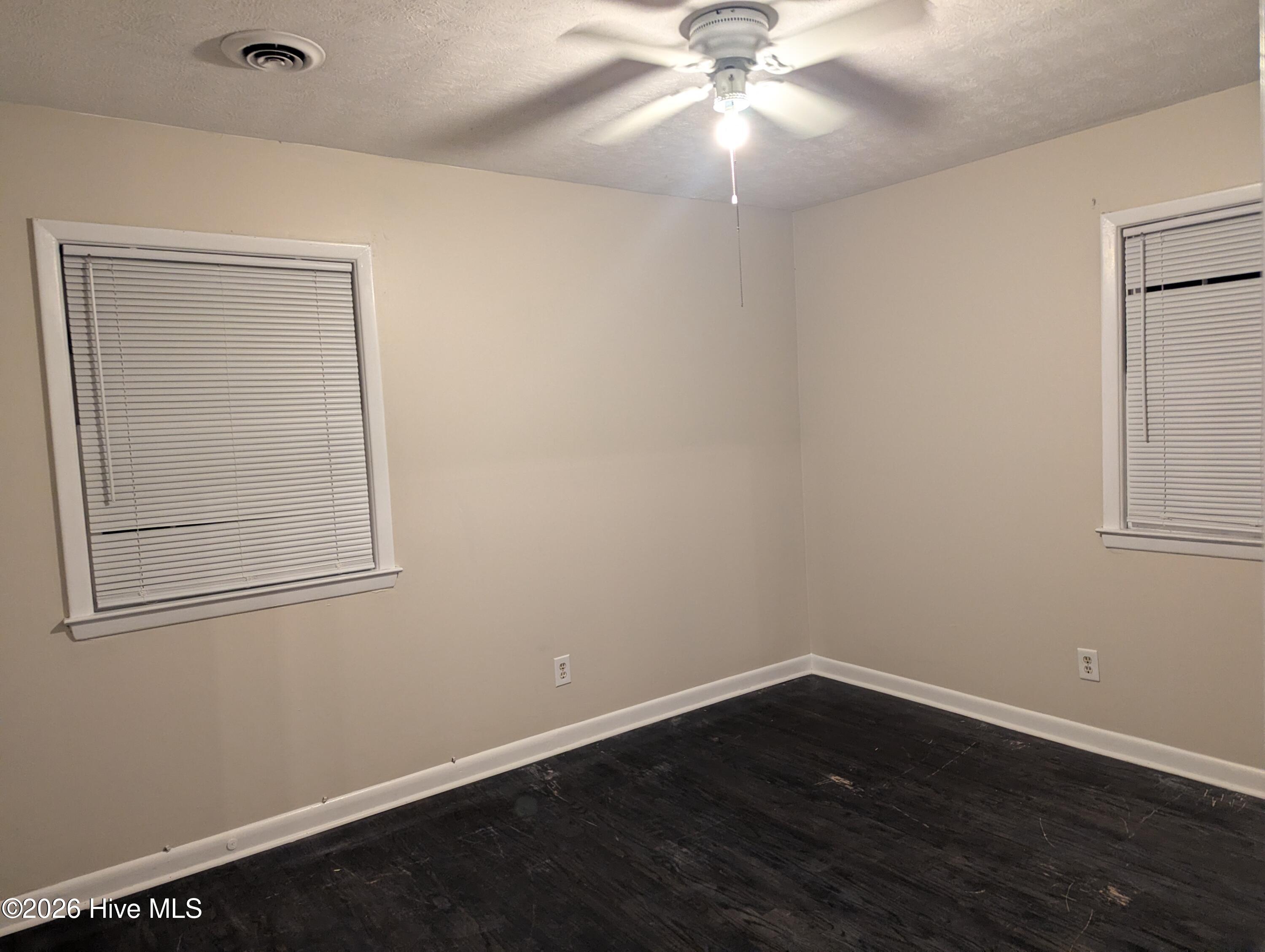 1020 Riverside Circle Property Photo 31