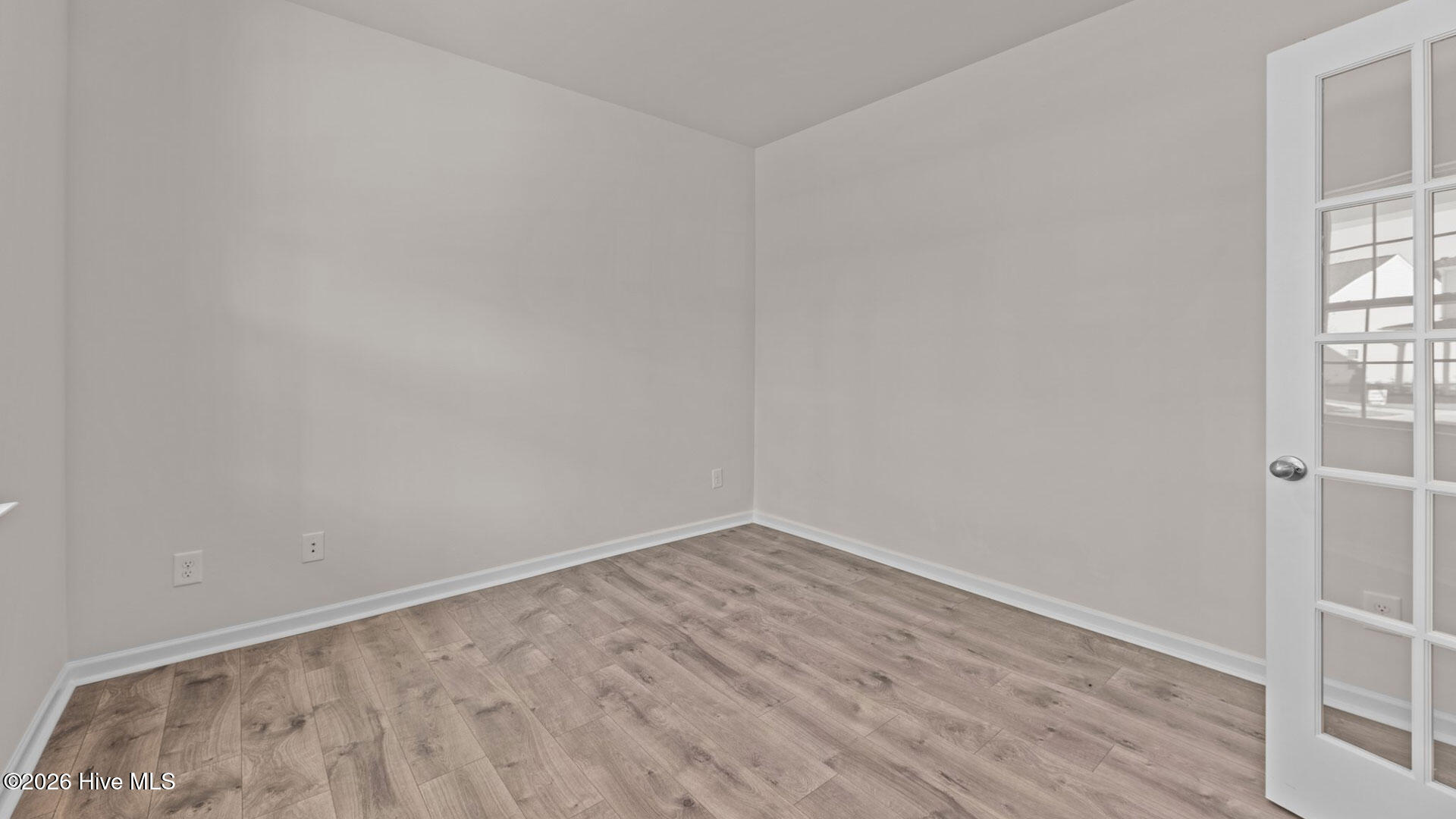 10514 Beard Way Property Photo 4