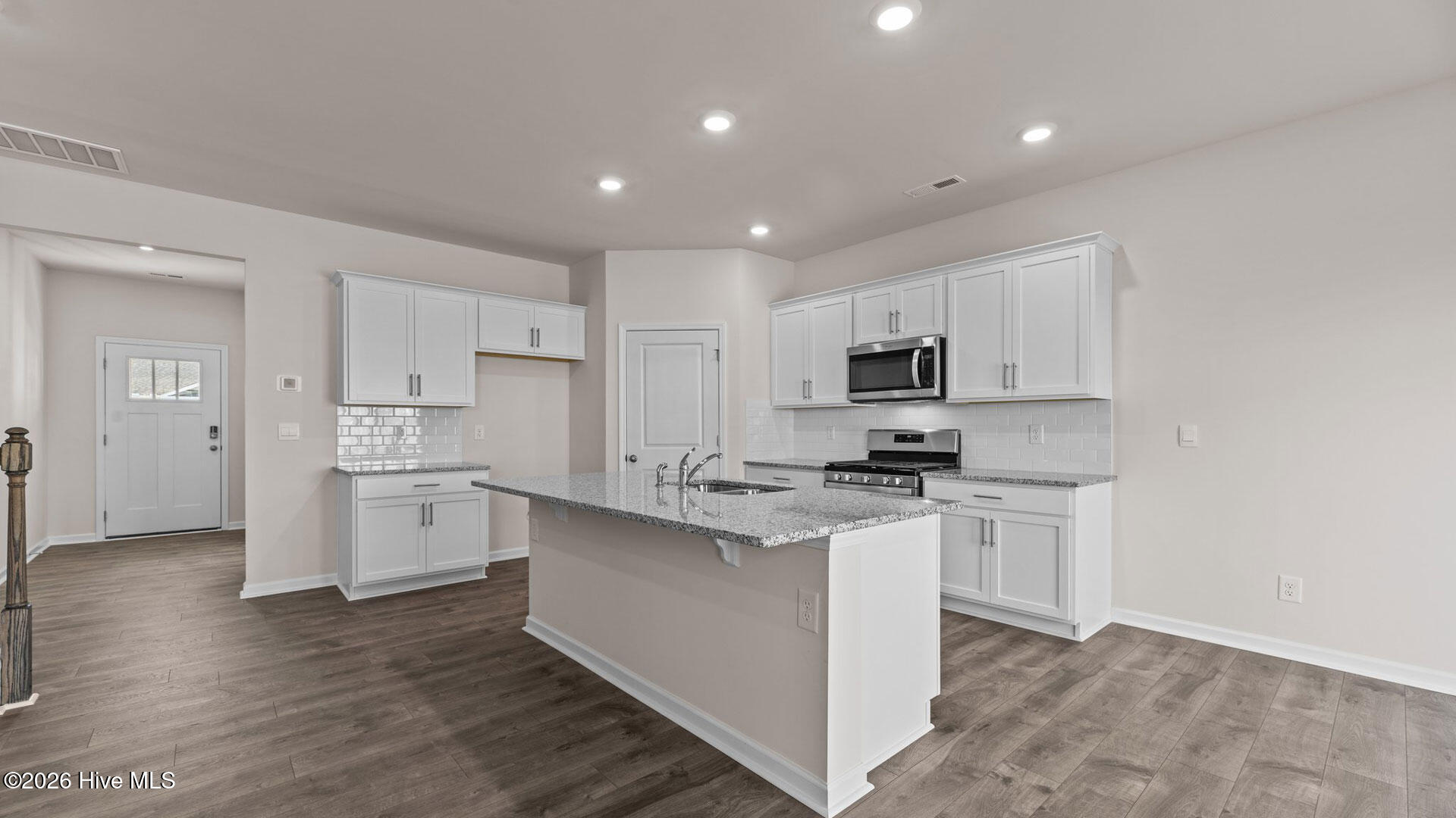 10514 Beard Way Property Photo 5