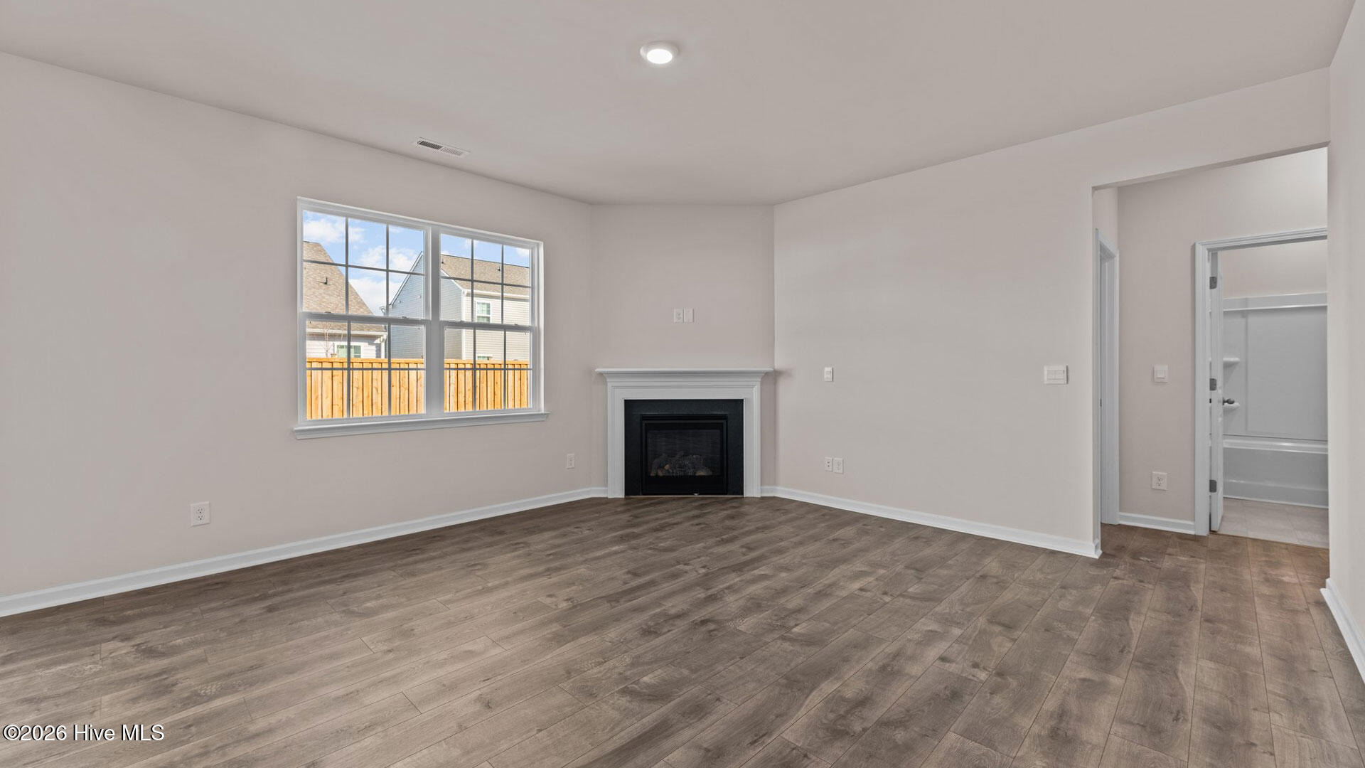 10514 Beard Way Property Photo 10