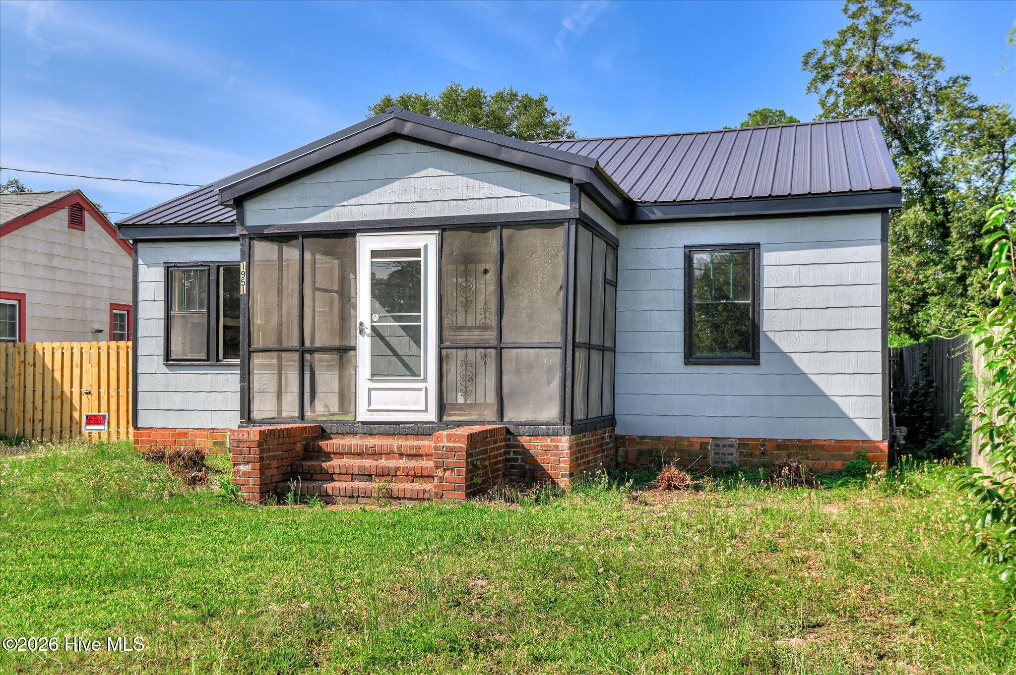 1951 Olive Road Property Photo 3