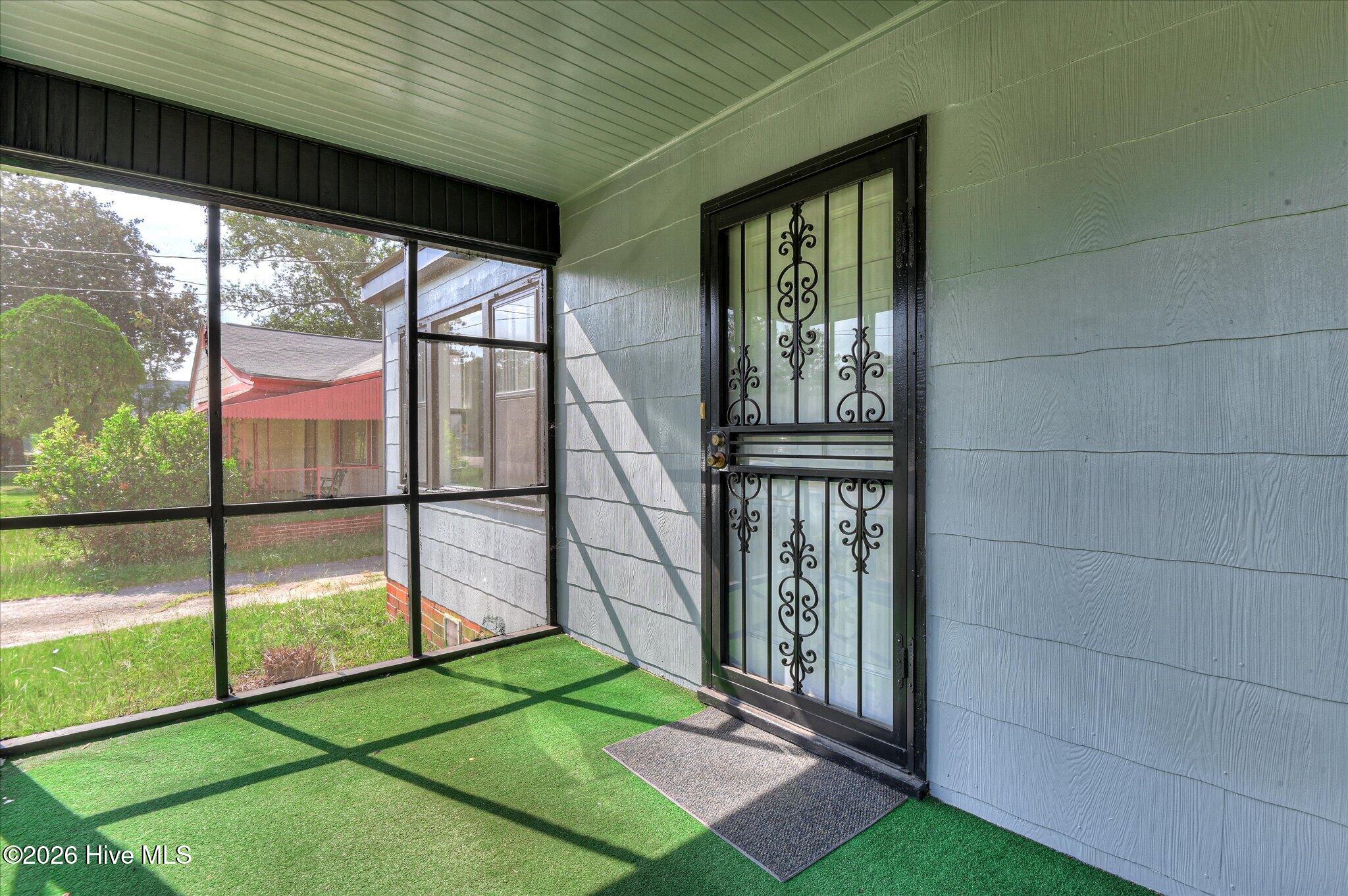 1951 Olive Road Property Photo 6