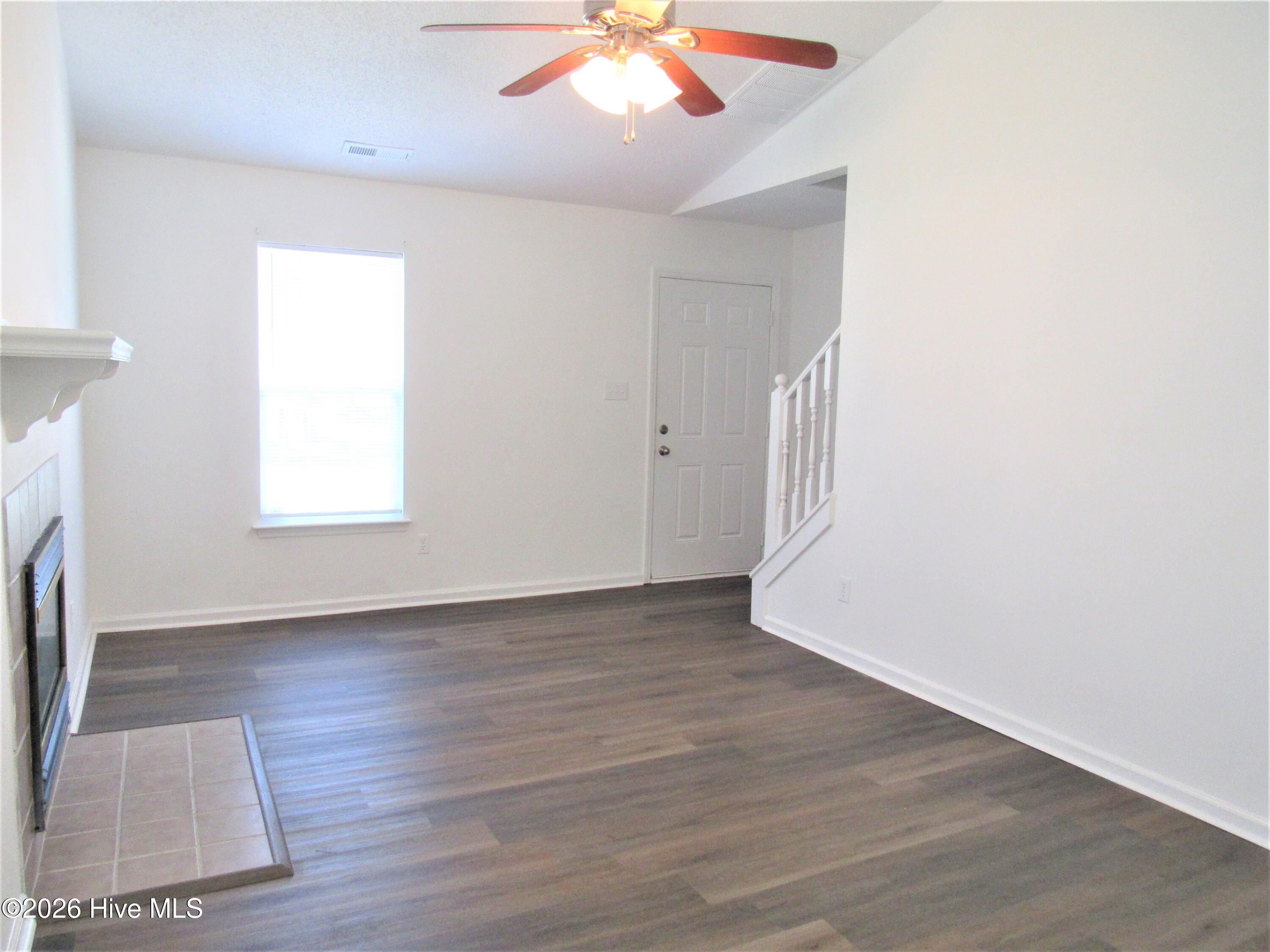 300 Meadowbrook Lane Property Photo 5