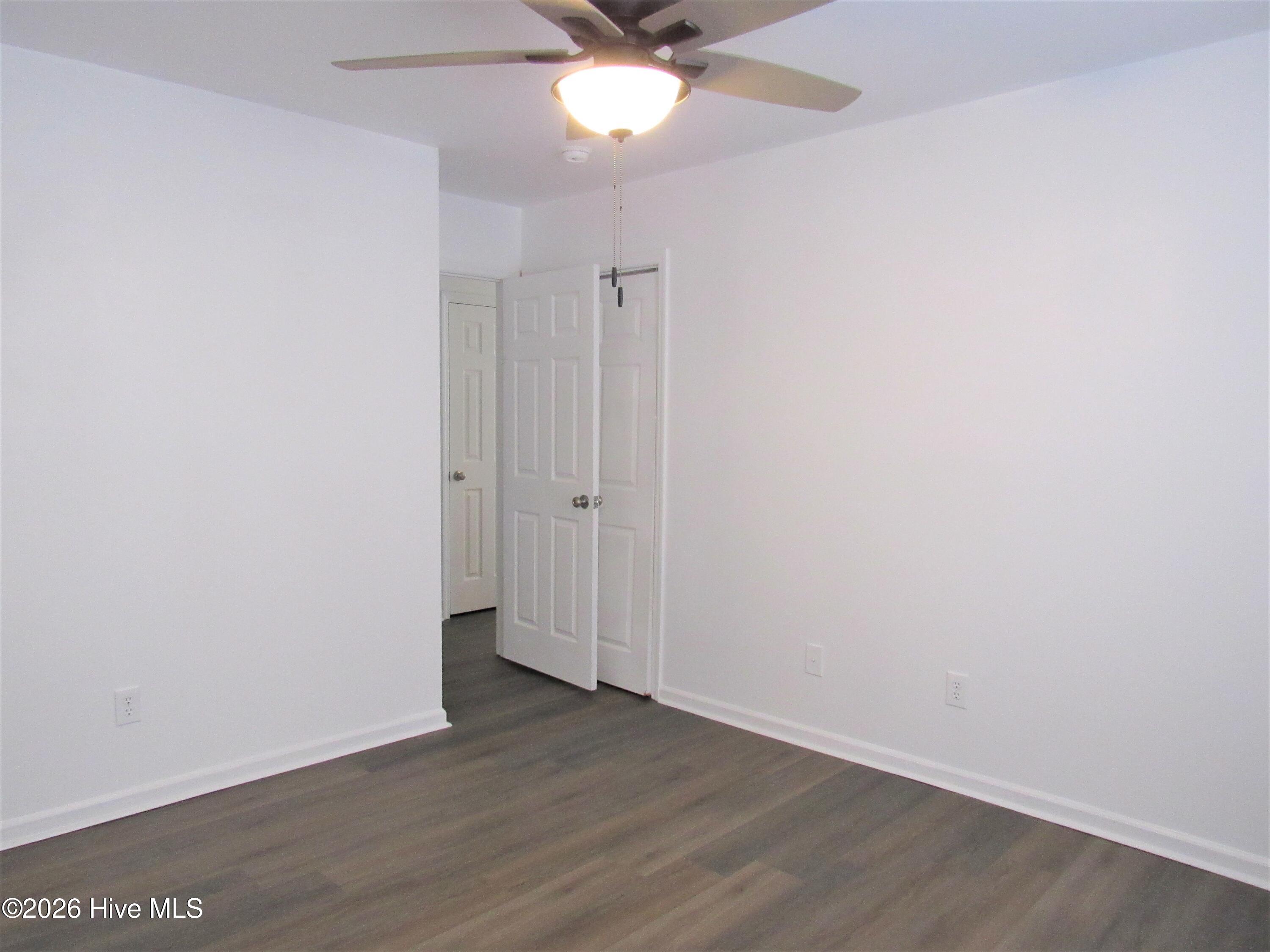 300 Meadowbrook Lane Property Photo 13