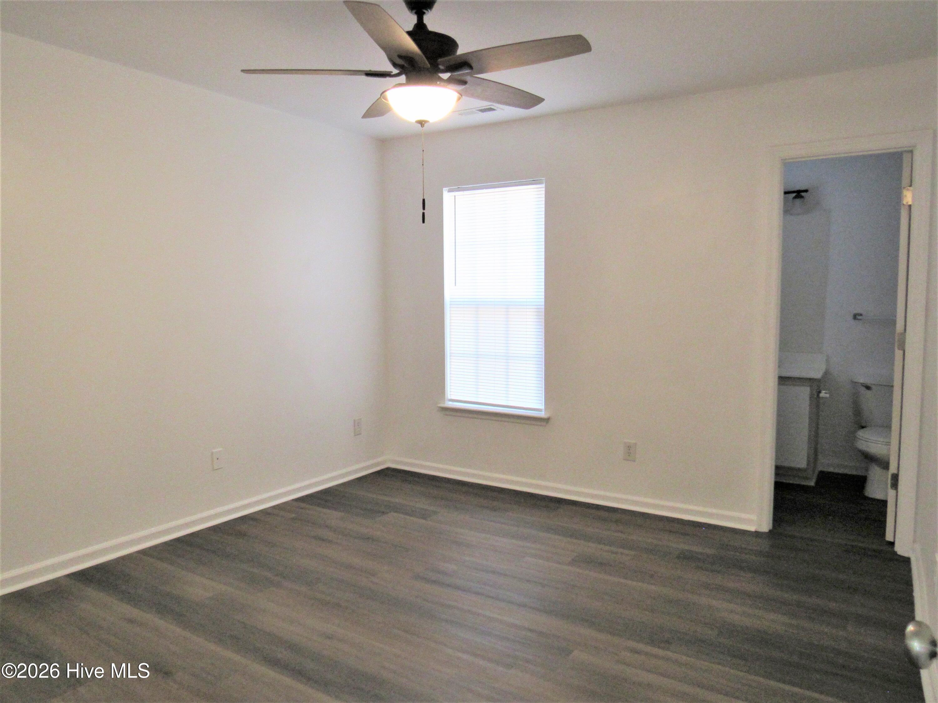 300 Meadowbrook Lane Property Photo 14
