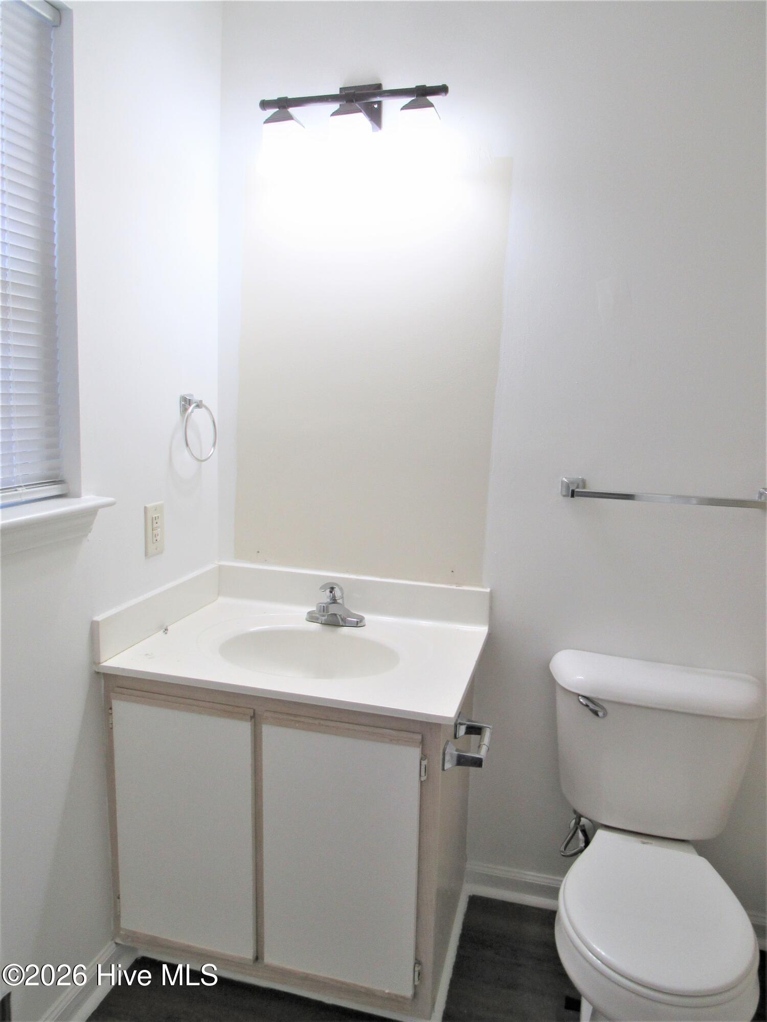 300 Meadowbrook Lane Property Photo 18