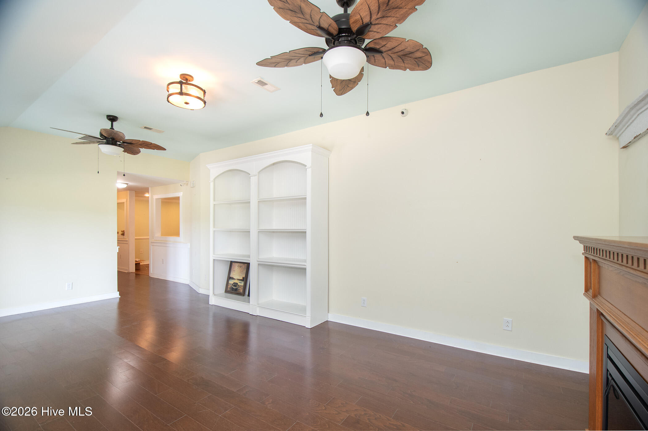 111 Graham Lane Property Photo 12