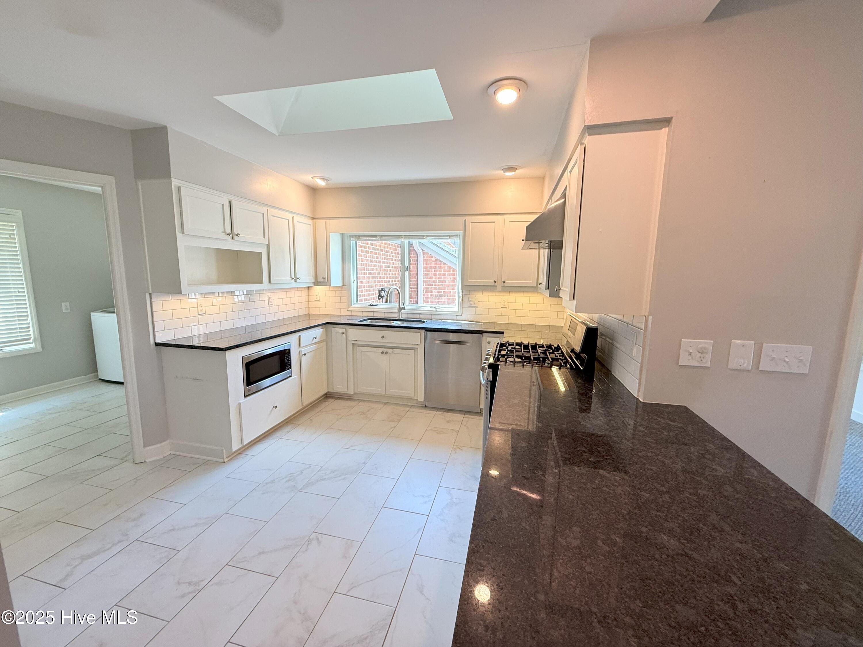3305 Peppercorn Road Property Photo 4