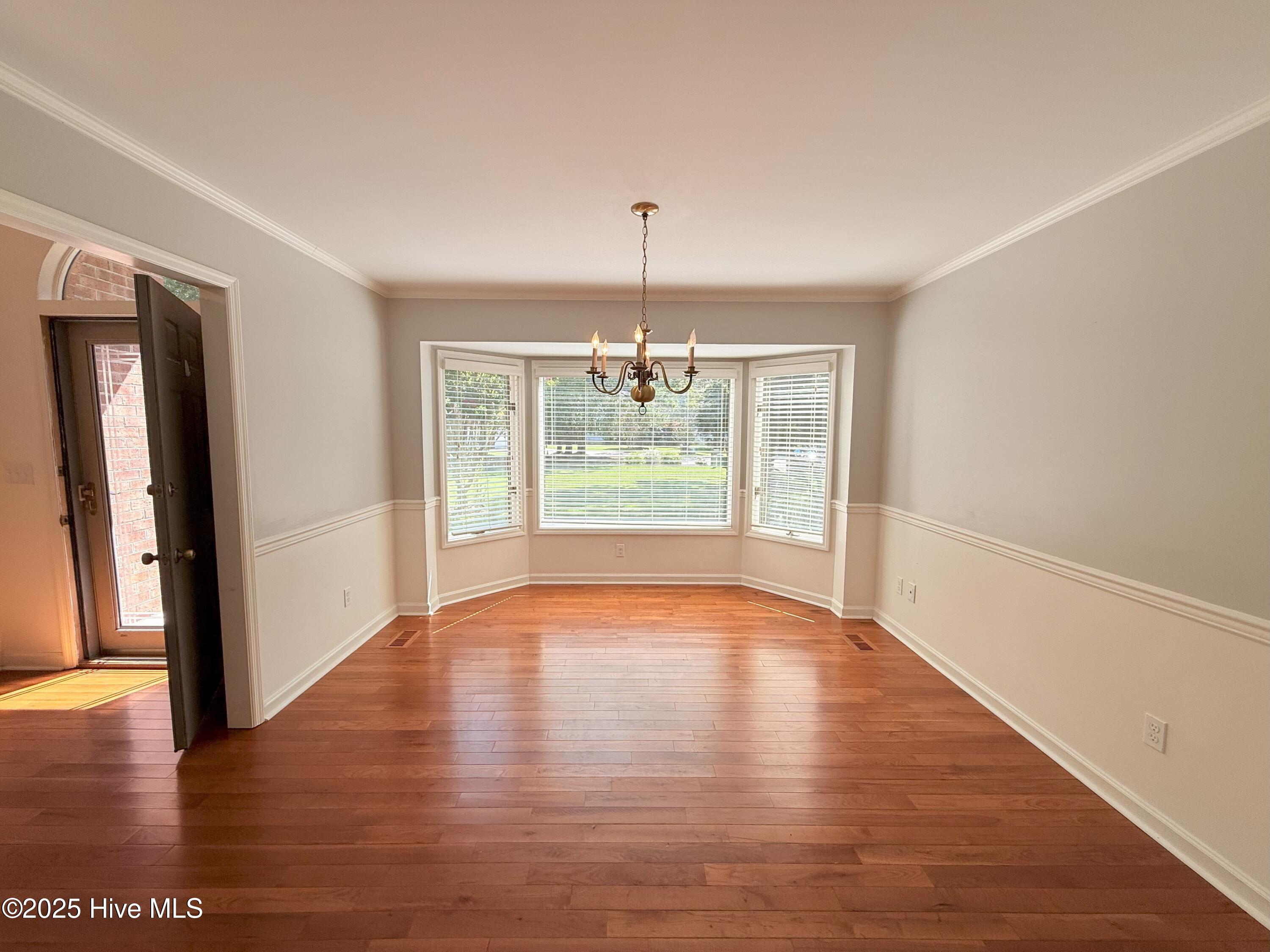 3305 Peppercorn Road Property Photo 6