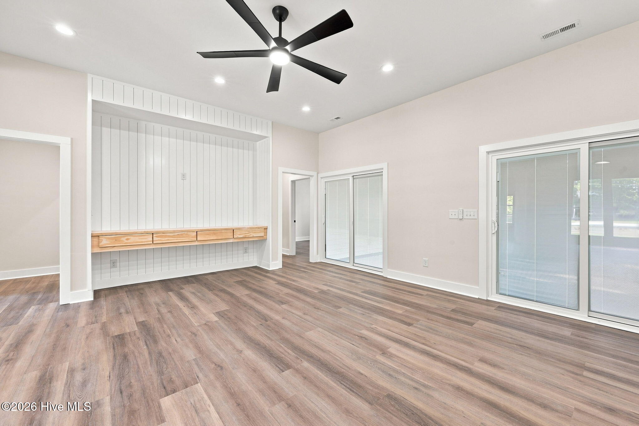 6818 River Road Property Photo 25