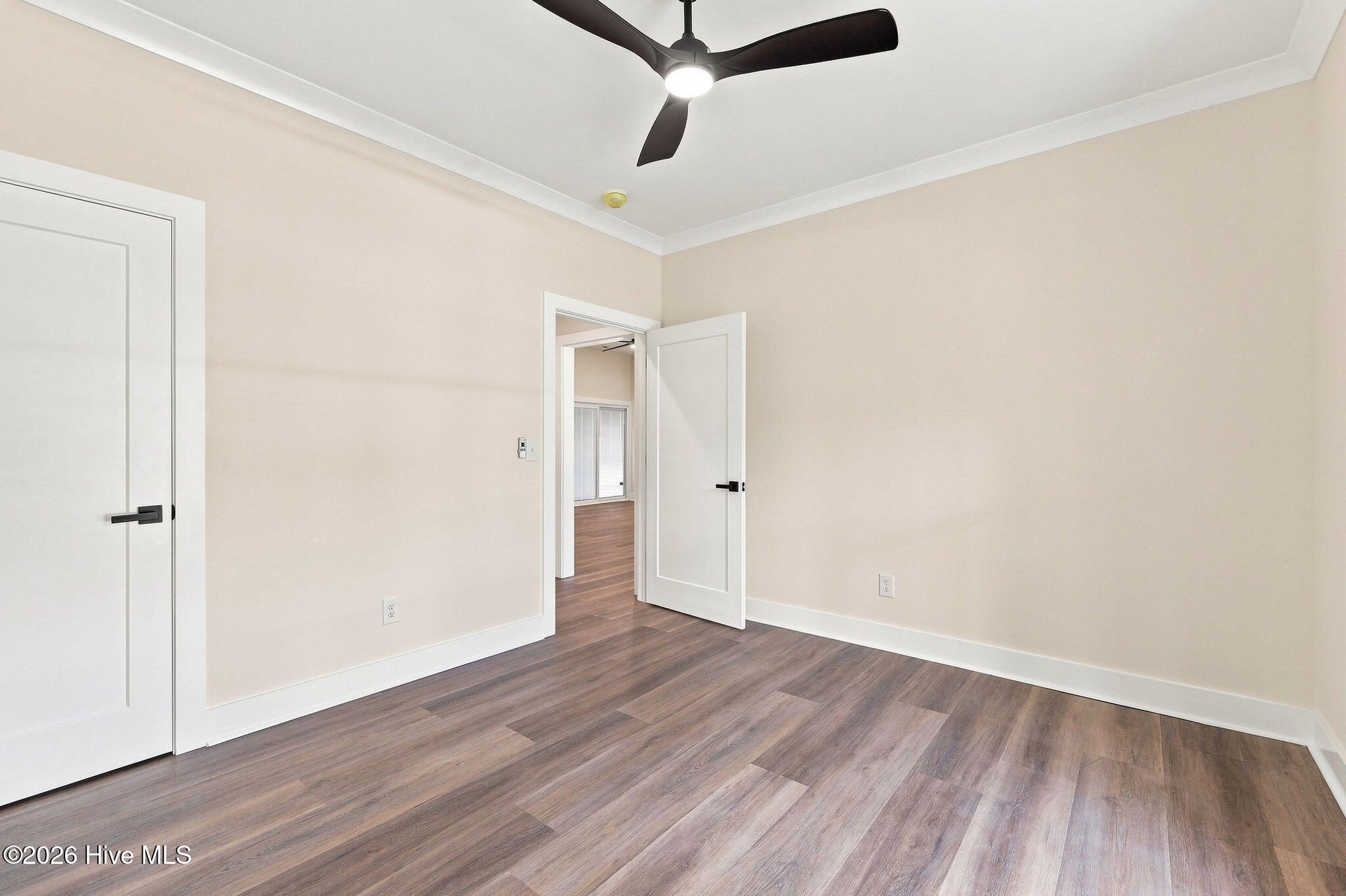 6818 River Road Property Photo 28