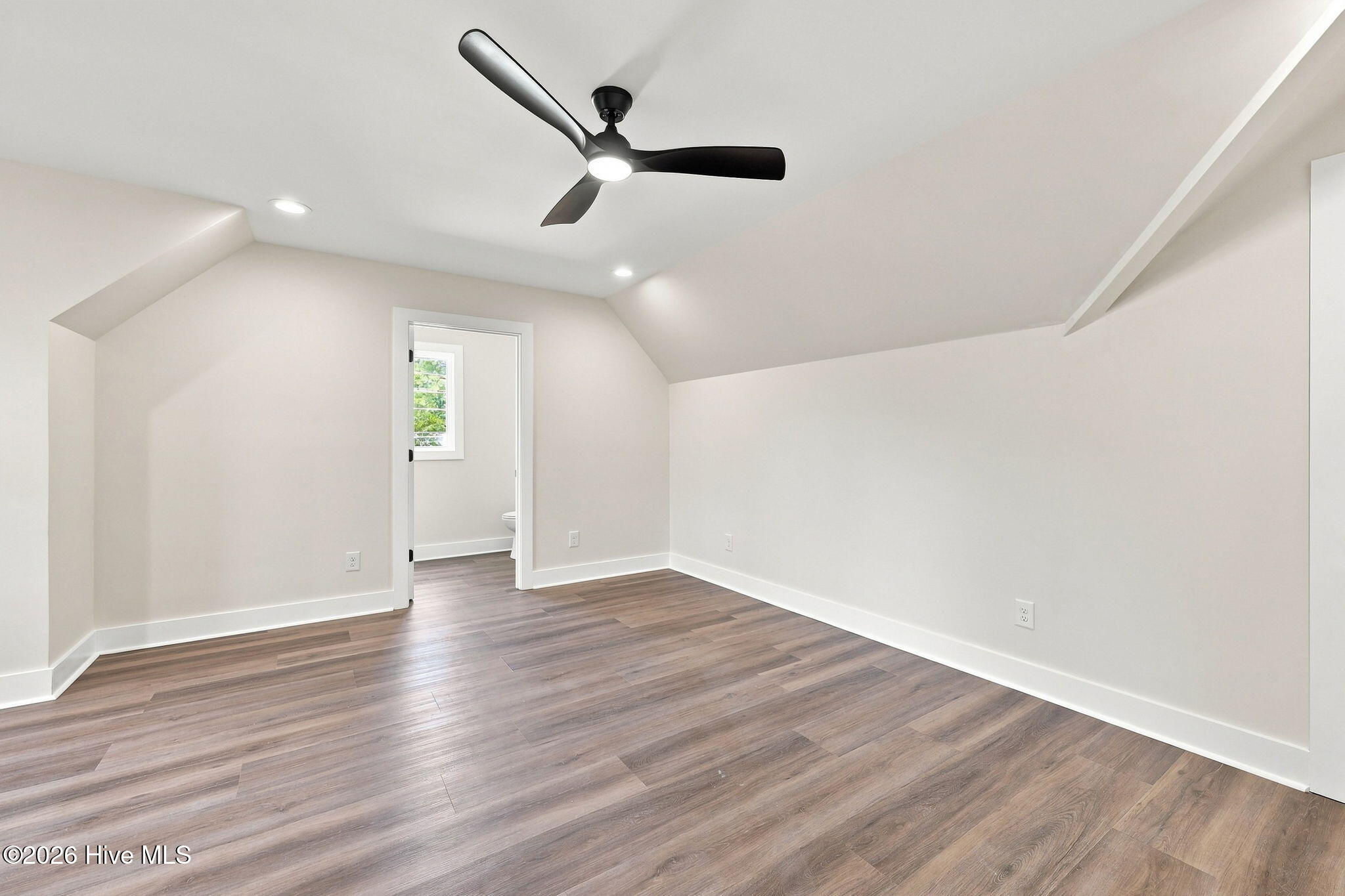 6818 River Road Property Photo 45