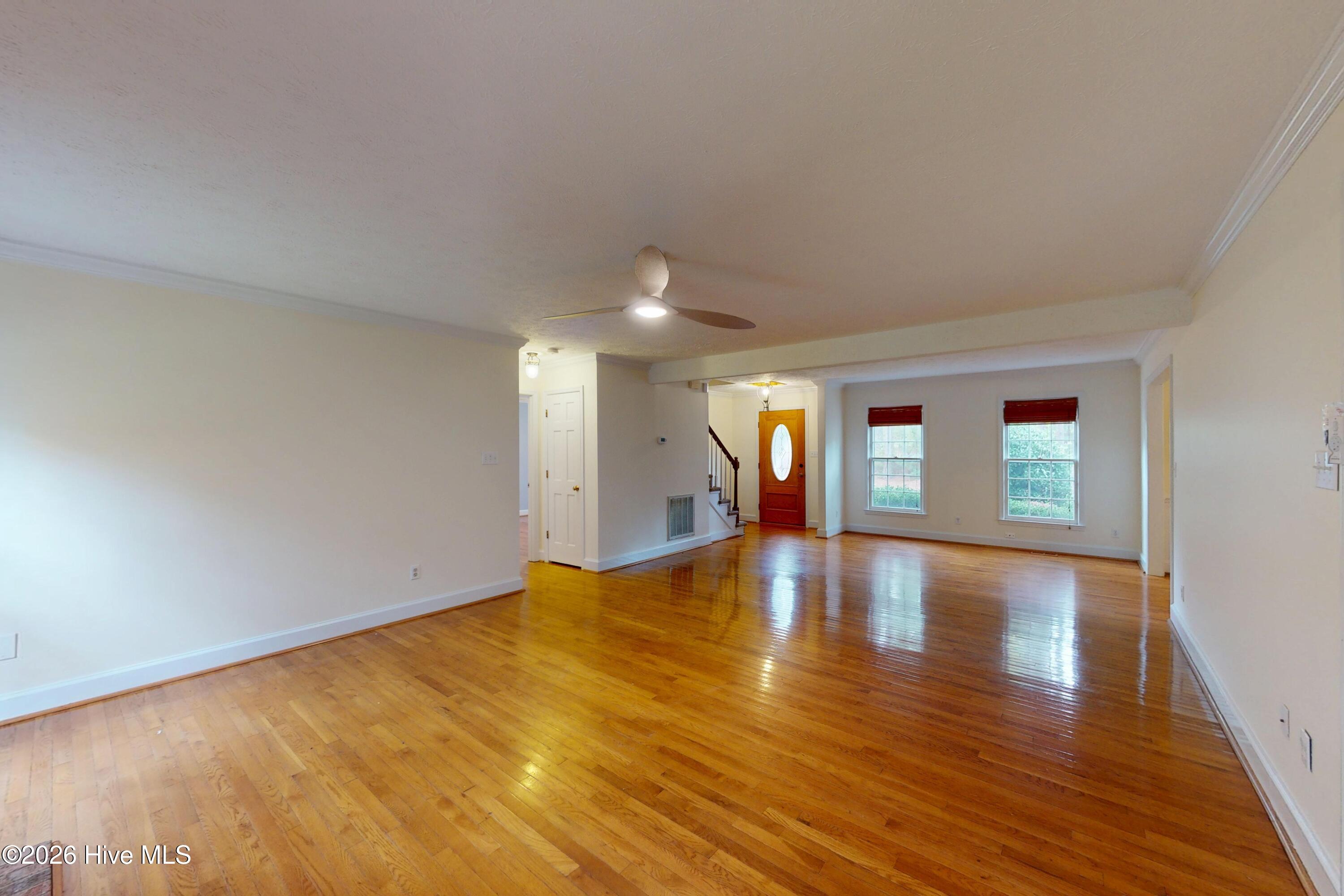 464 Summerlea Drive Property Photo 4