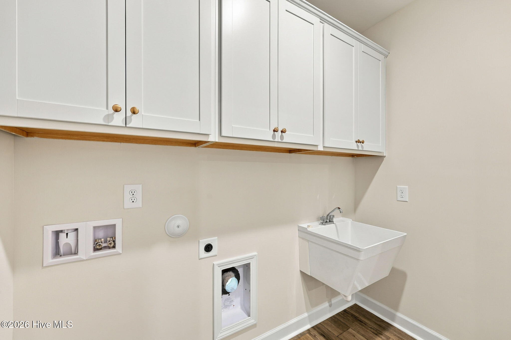 347 Queensferry Lane Property Photo 24