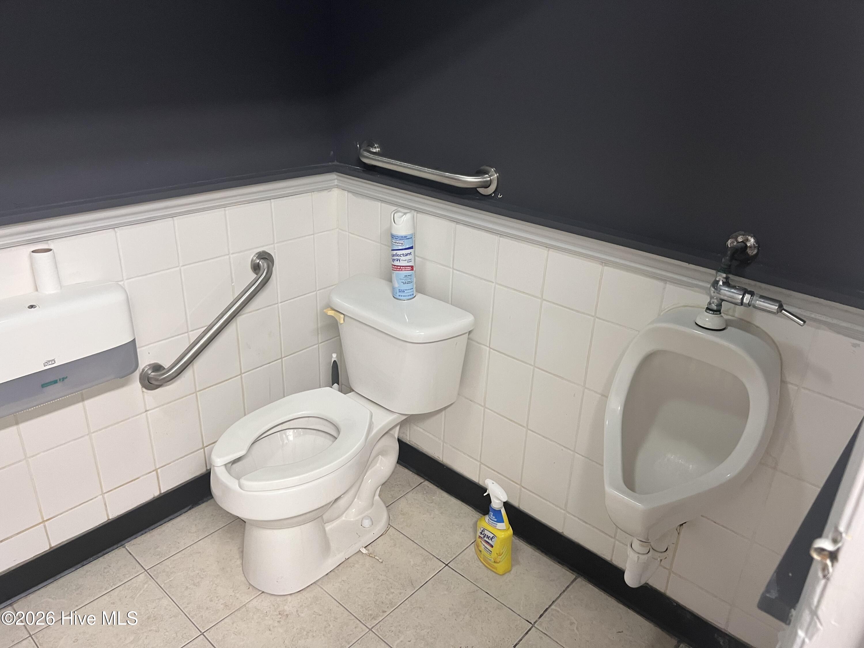 177 N Sycamore Street Property Photo 15