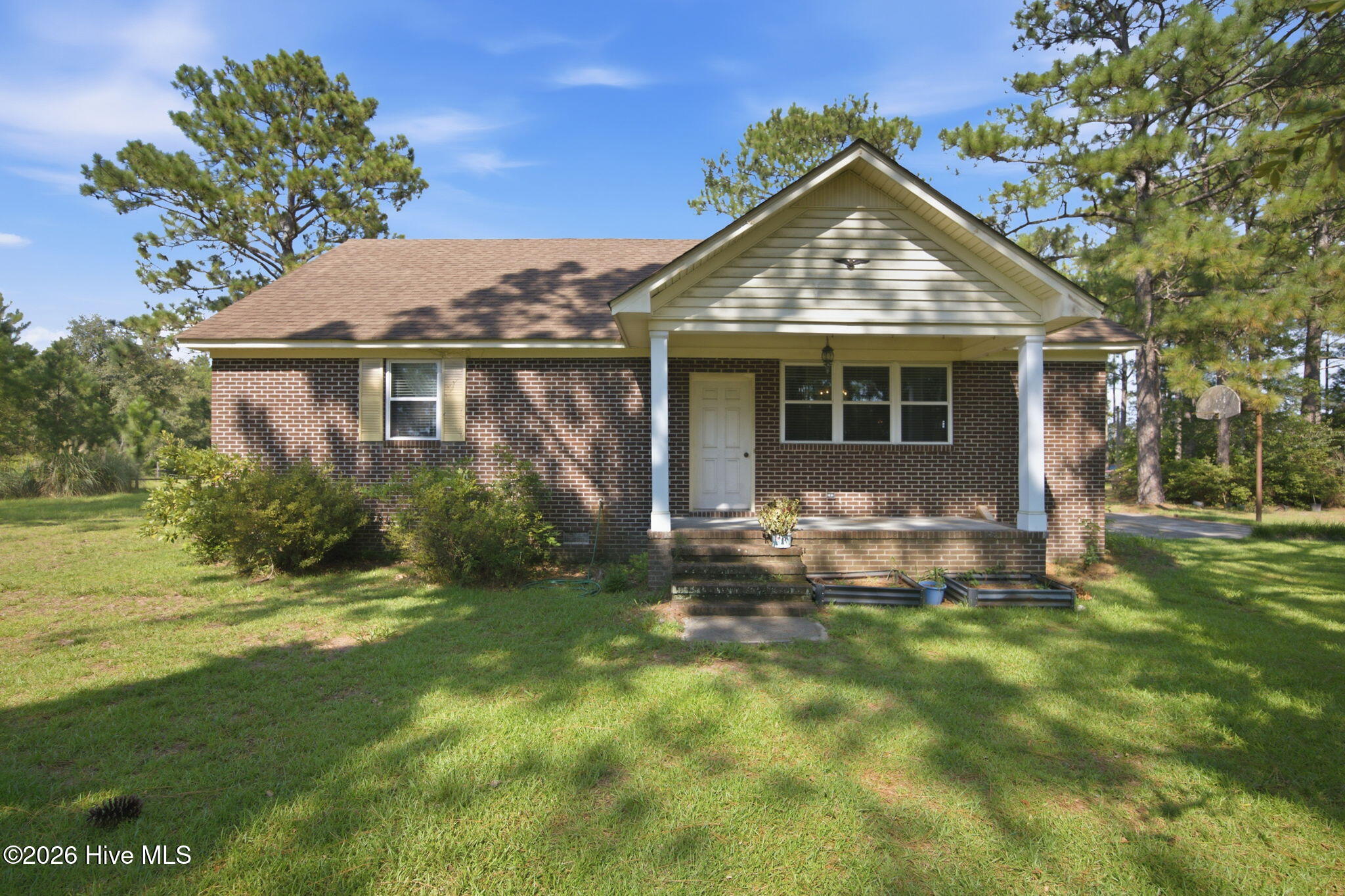 814 Maco Road NE