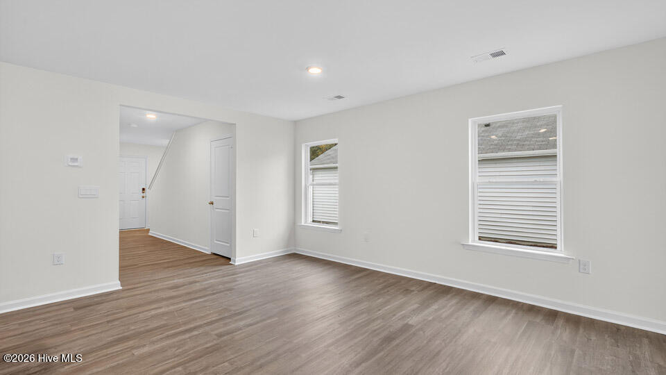 516 Chestnut Oak Drive Property Photo 3