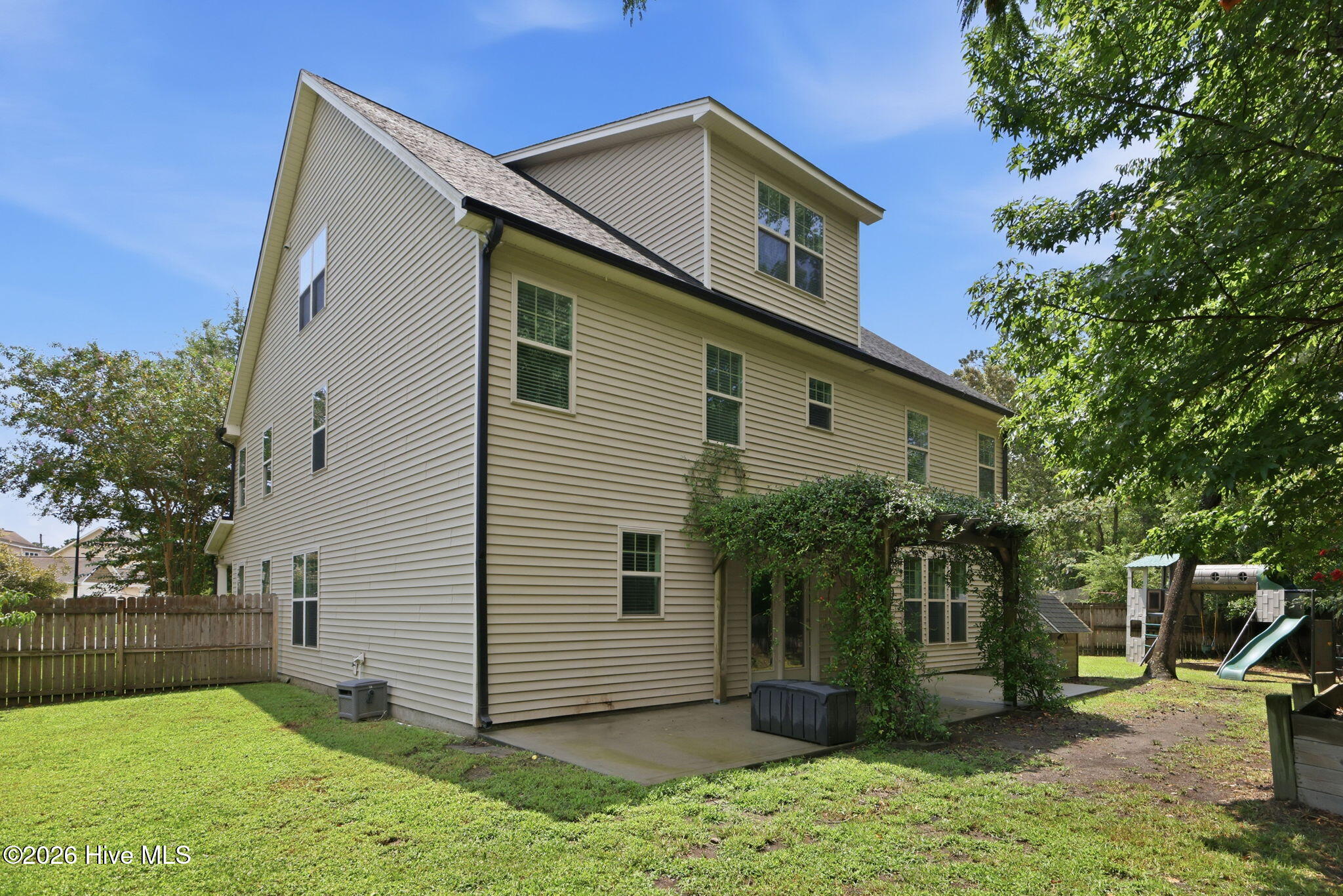 215 Spoonbill Court Property Photo 46