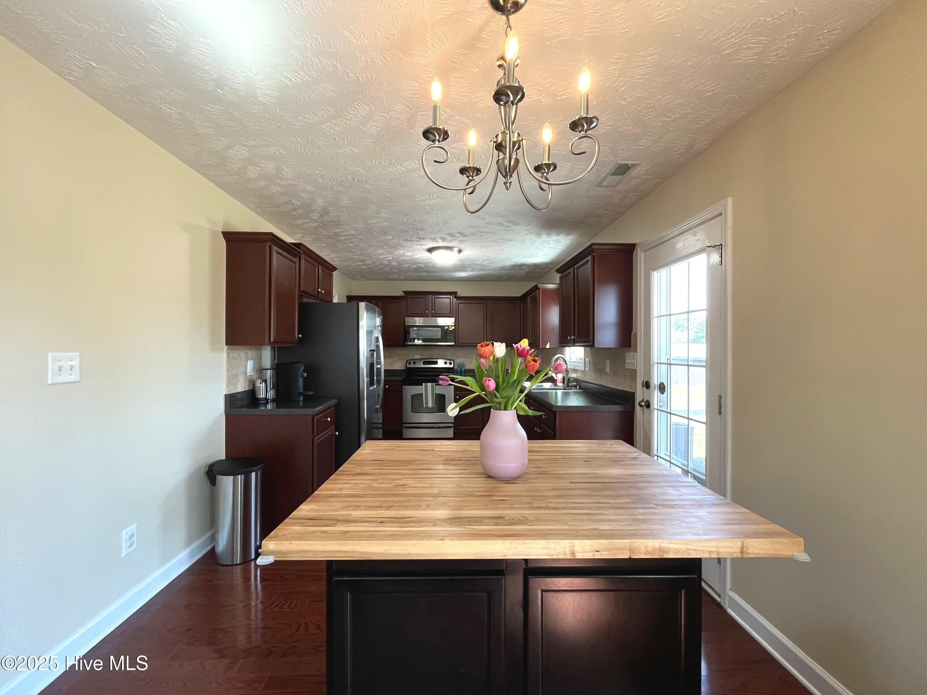 229 Chamberlin Boulevard Property Photo 10
