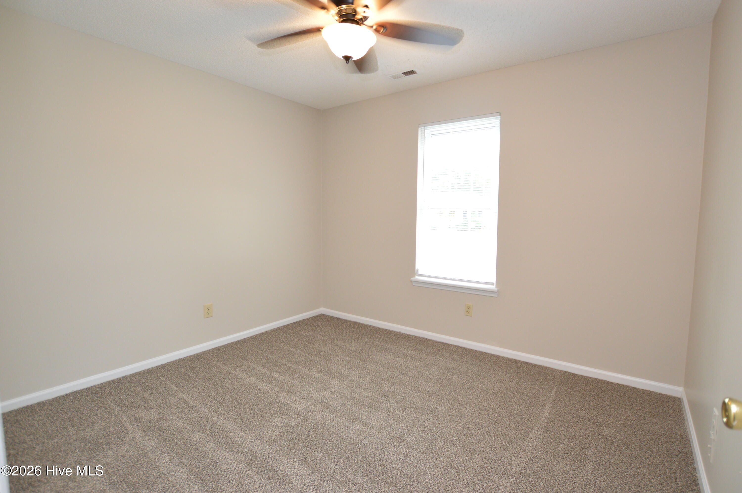 105 Creekview Drive Property Photo 6