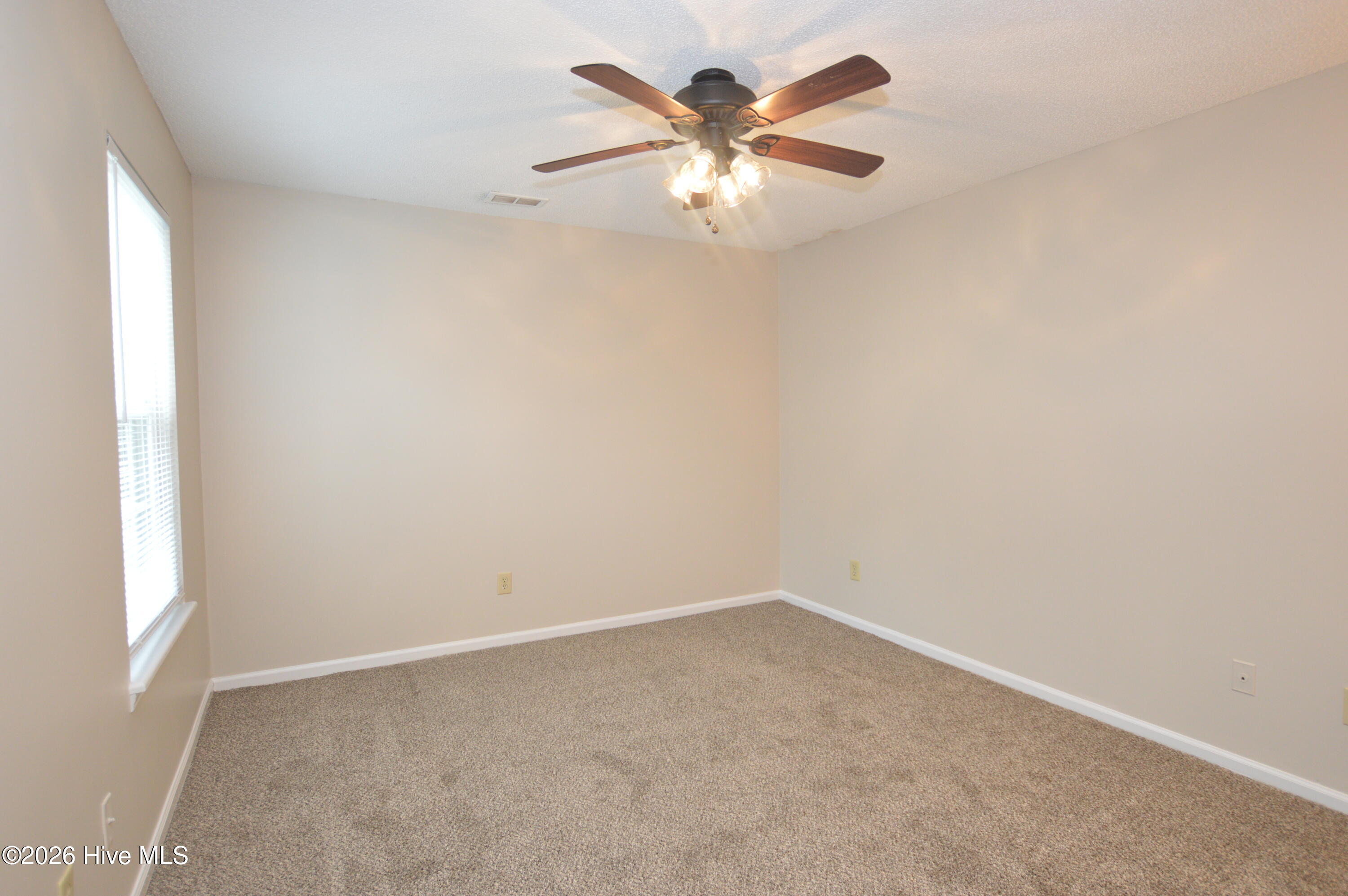 105 Creekview Drive Property Photo 9