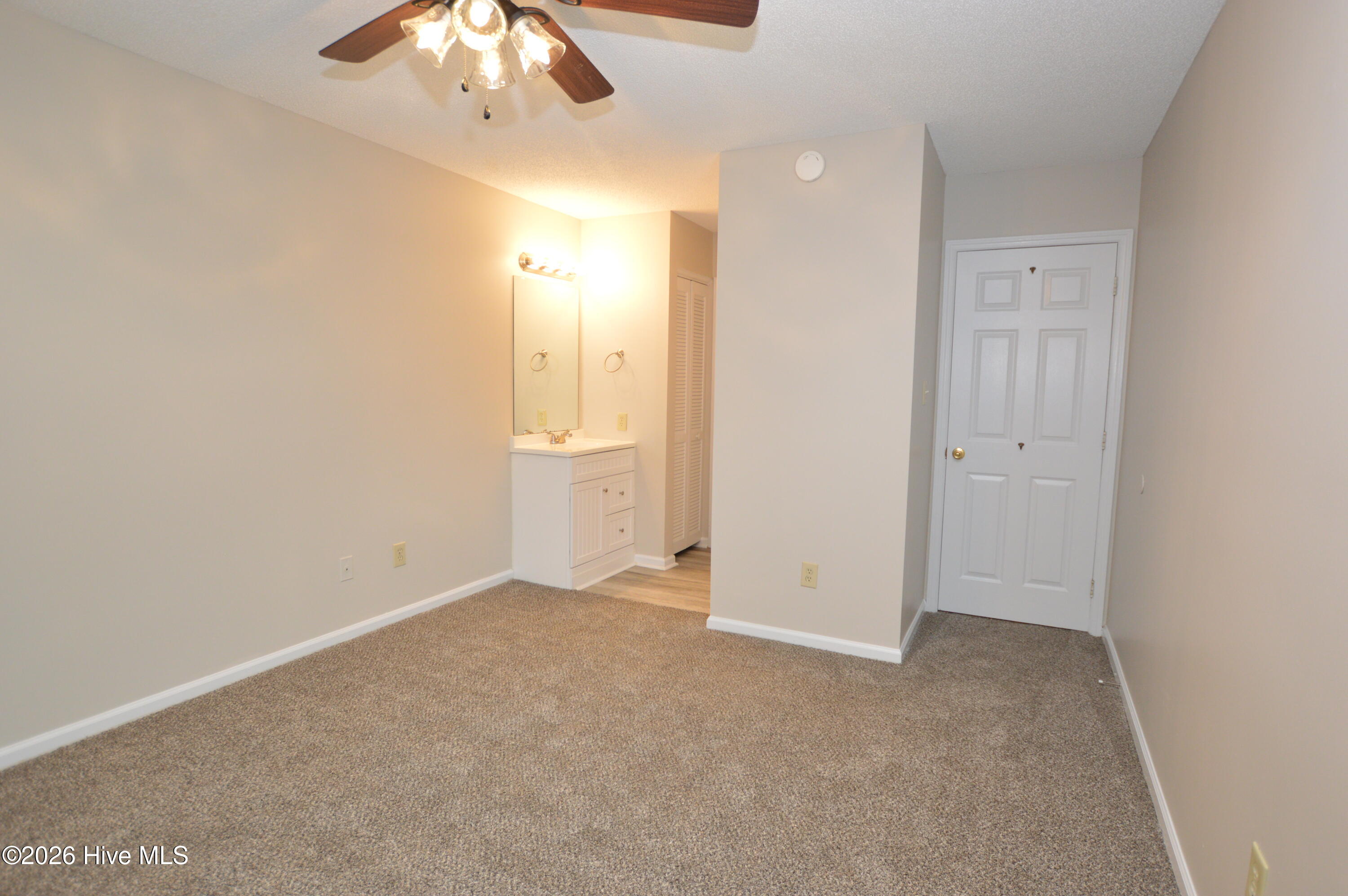 105 Creekview Drive Property Photo 10