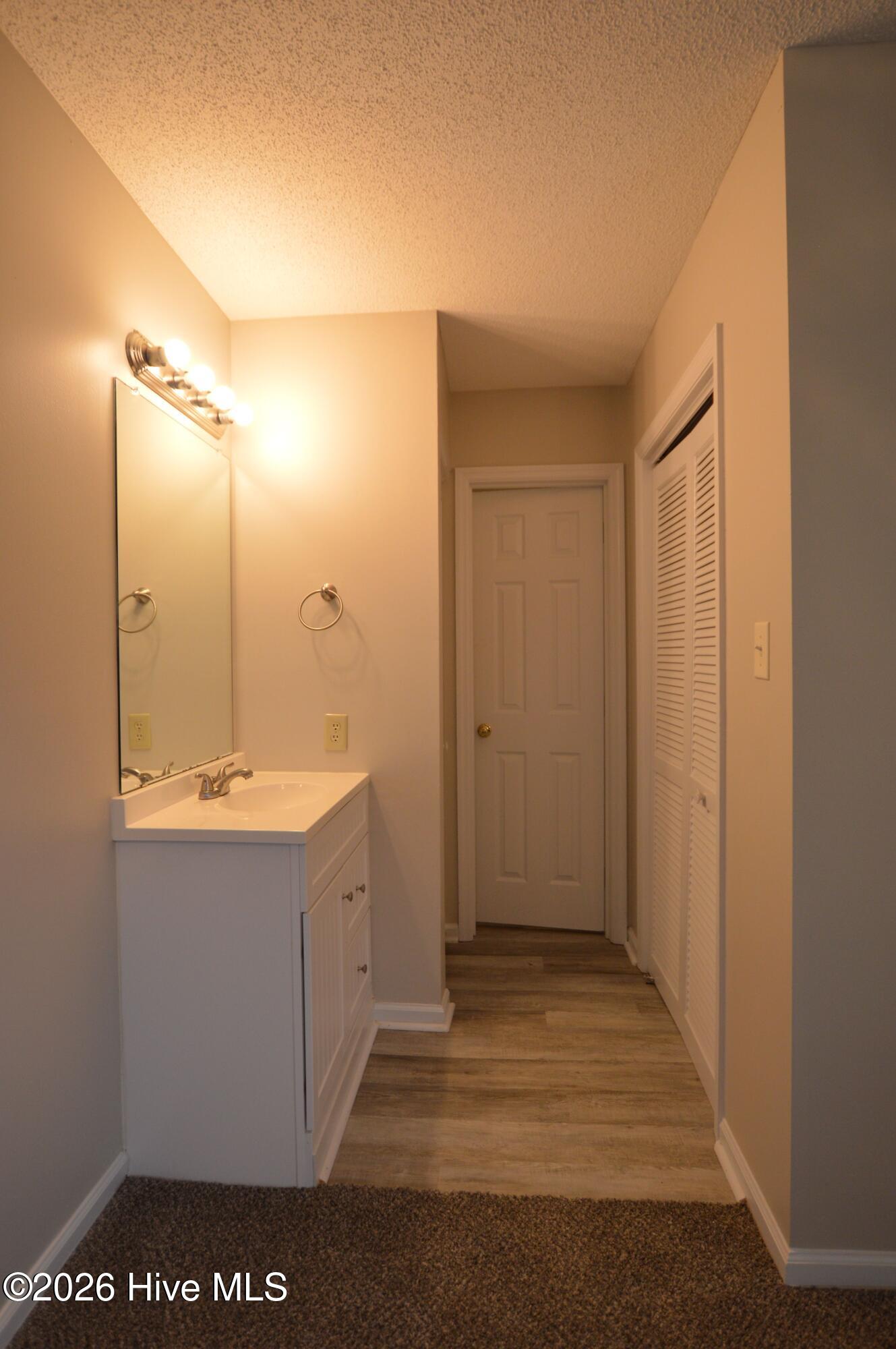 105 Creekview Drive Property Photo 11