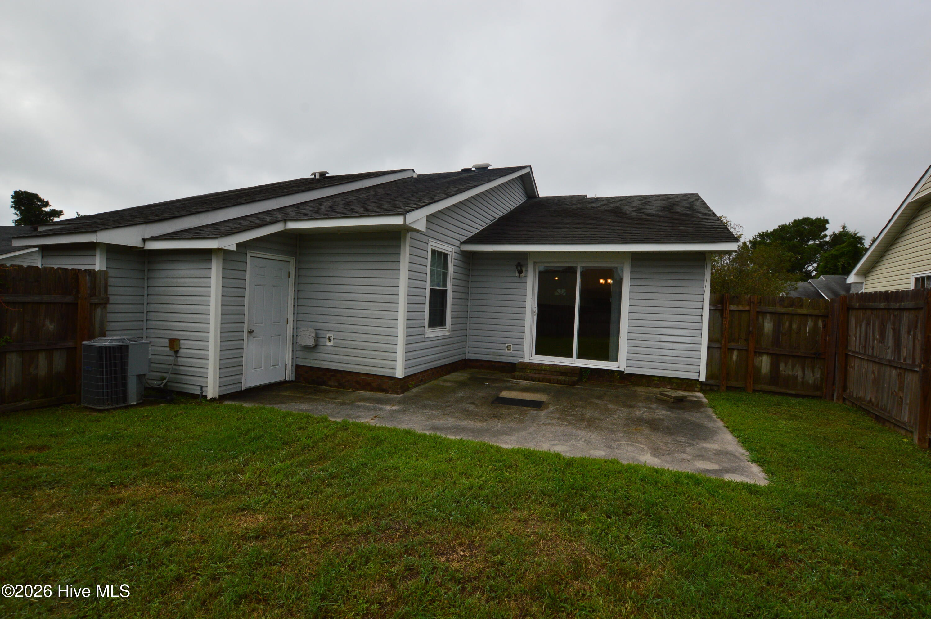 105 Creekview Drive Property Photo 14