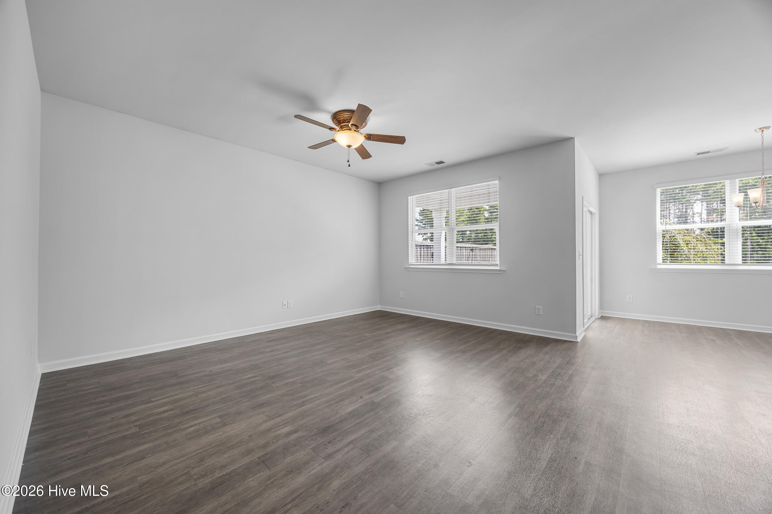 9633 Large Oak Court Property Photo 16