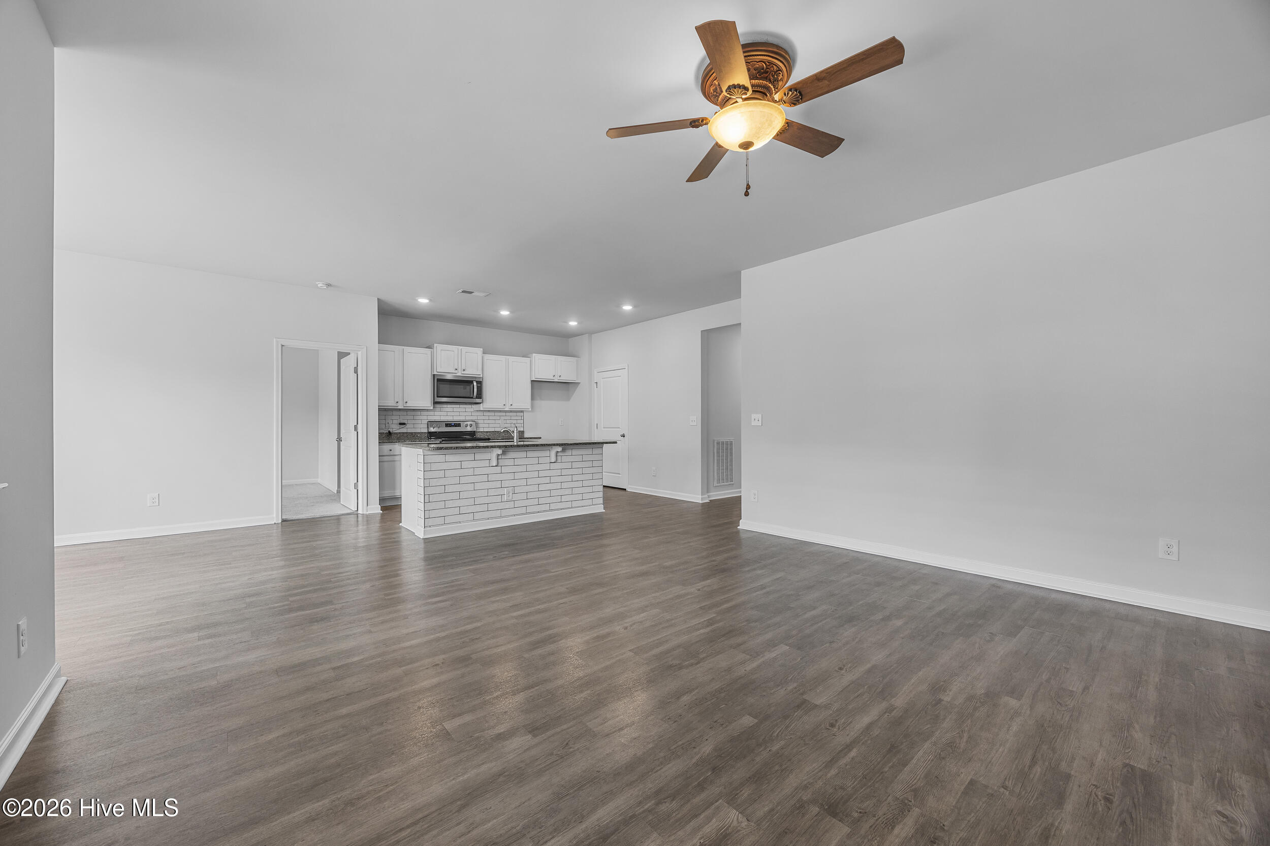 9633 Large Oak Court Property Photo 18