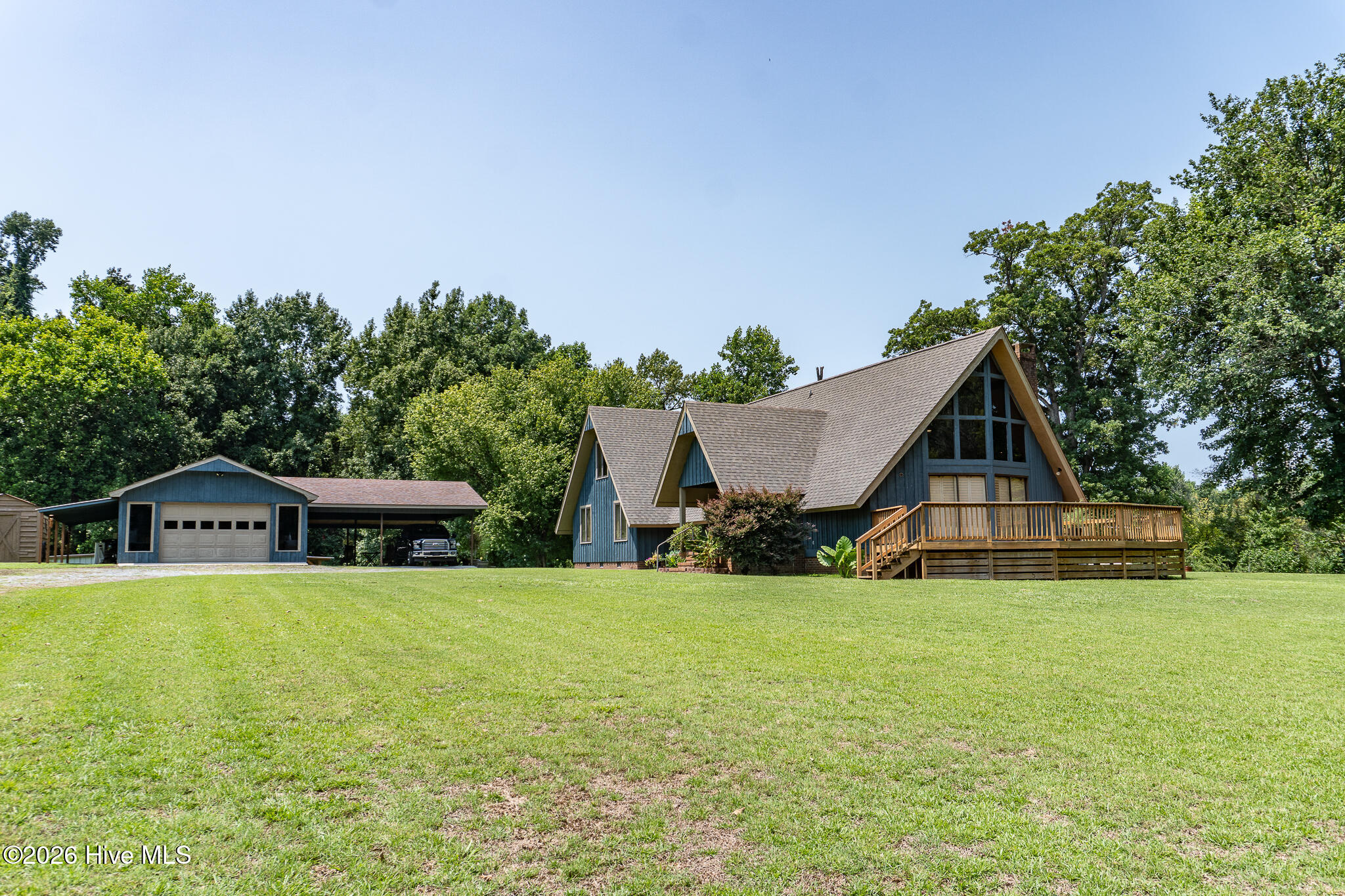 425 Blackmore Road Property Photo 9