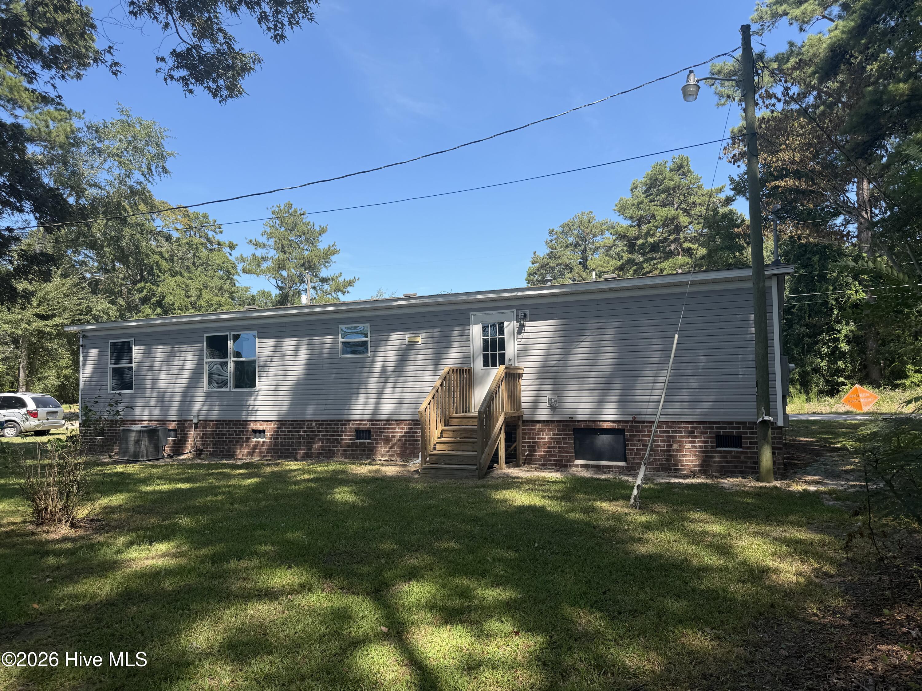 314 Factory Street Property Photo 5