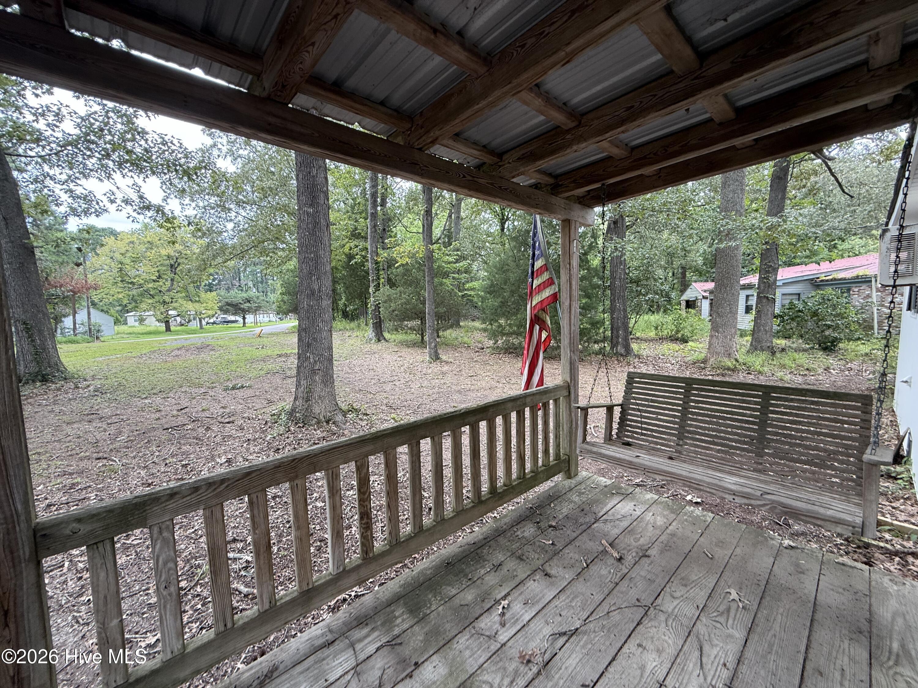 423 Dogwood Drive Property Photo 3