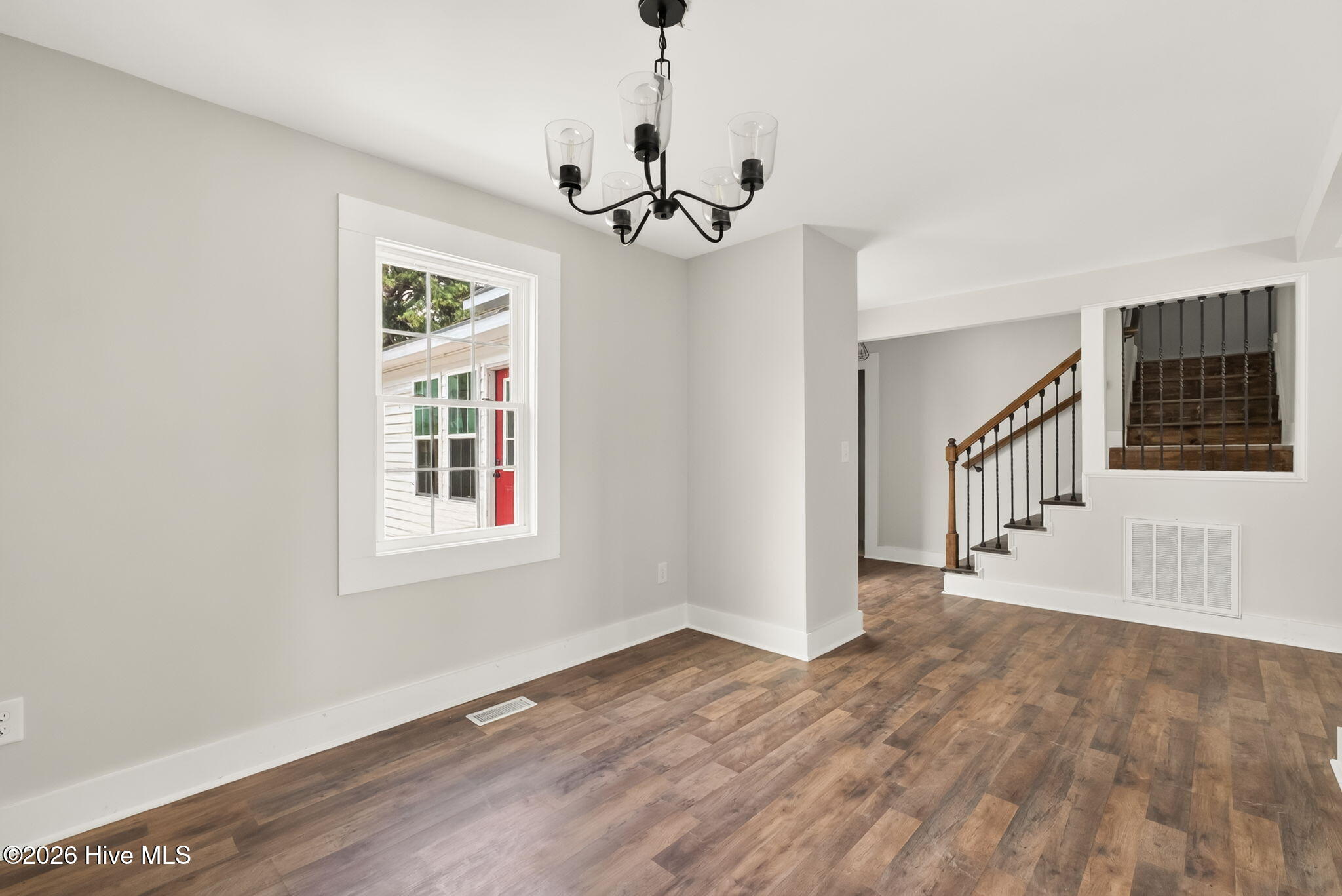 305 E Harnett Street Property Photo 14