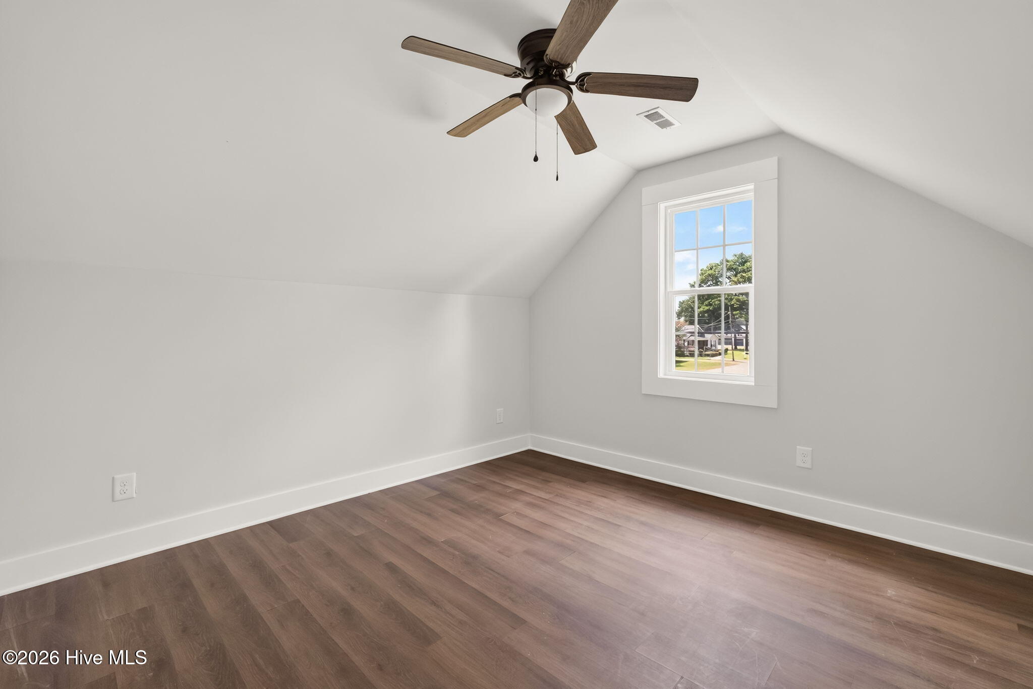 305 E Harnett Street Property Photo 33