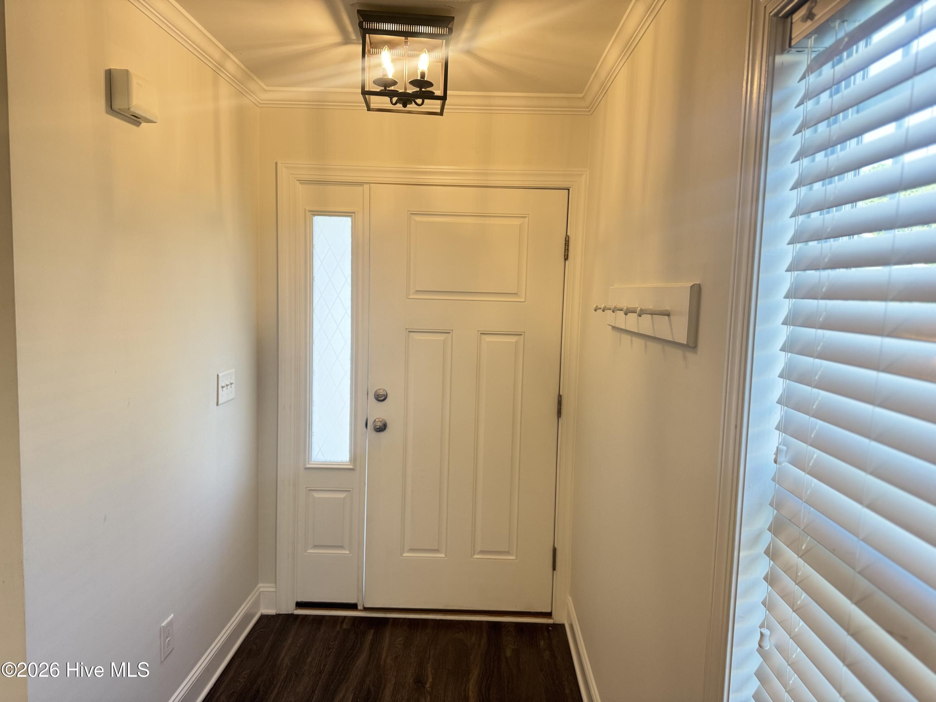 733 Seneca Court Property Photo 15