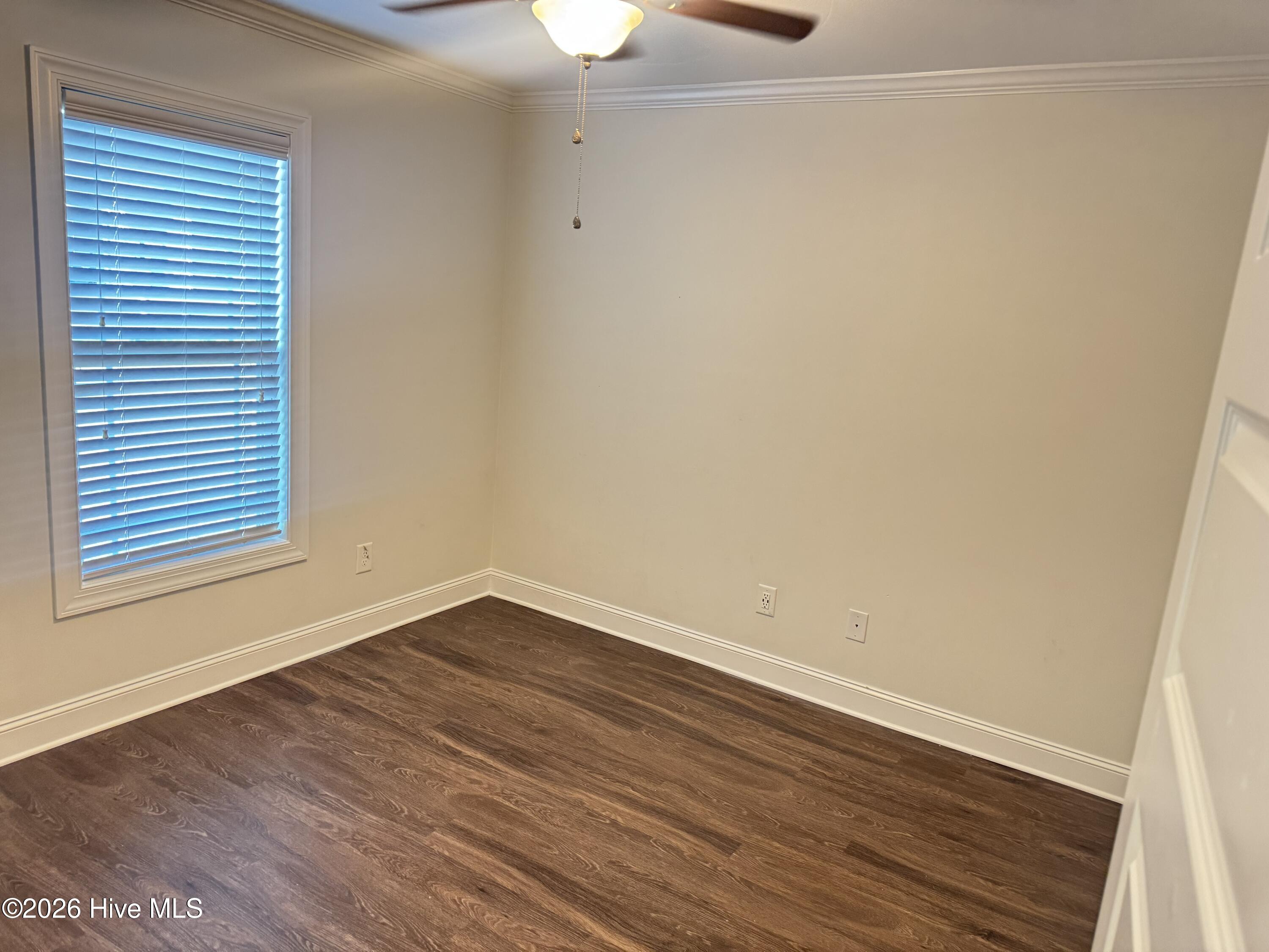 733 Seneca Court Property Photo 17