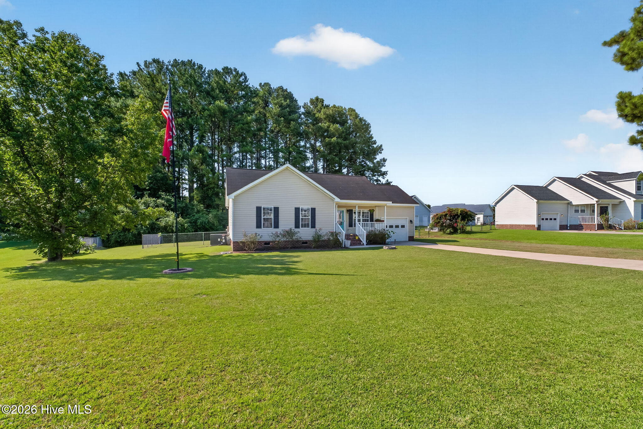 1911 Nahunta Road Property Photo 2