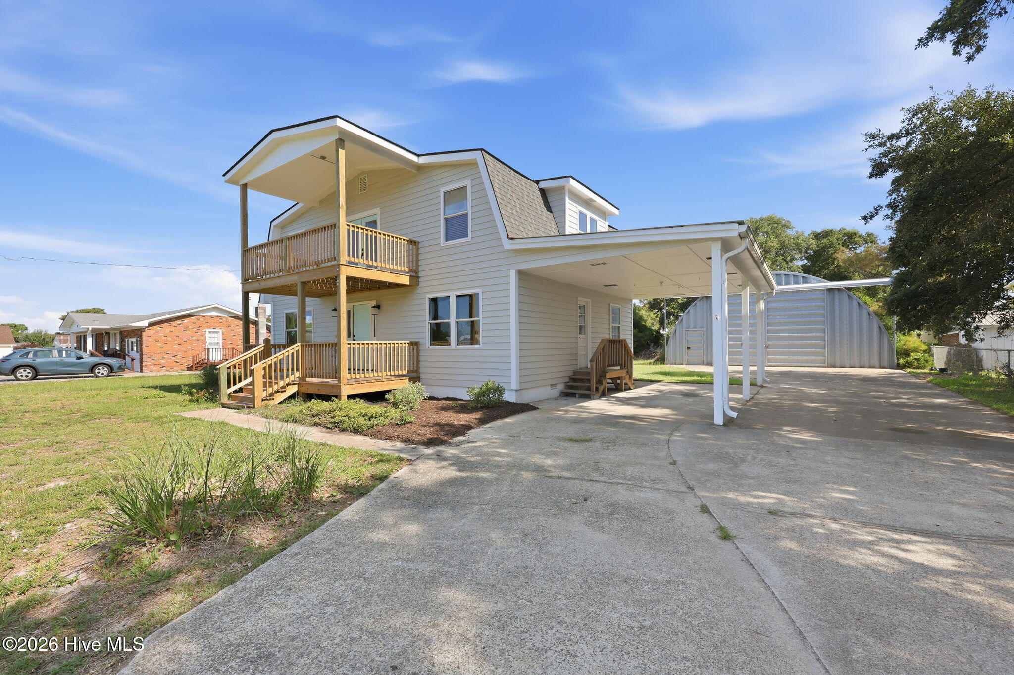377 Diamond City Drive Property Photo 1