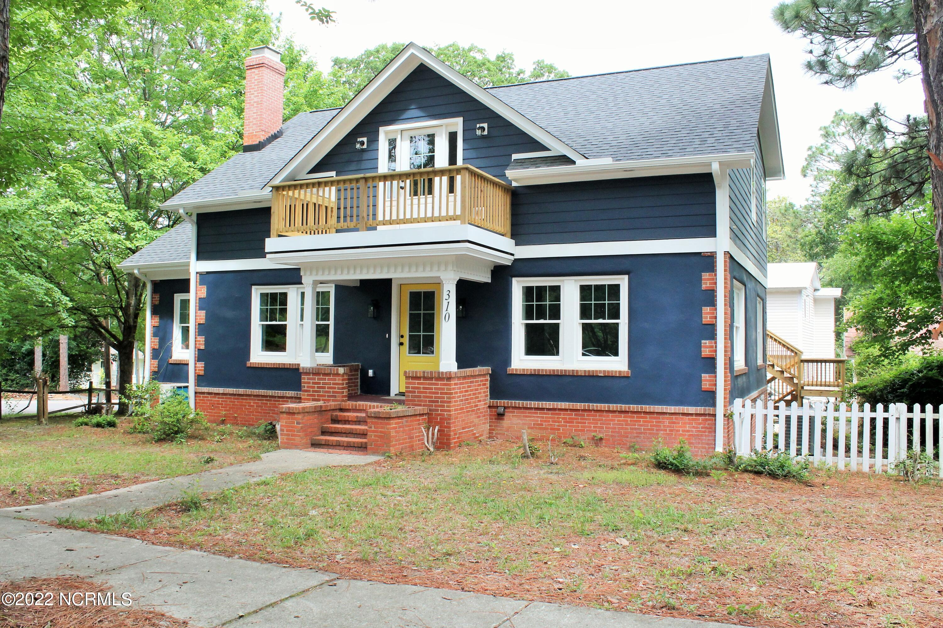 310 N May Street C Property Photo 2
