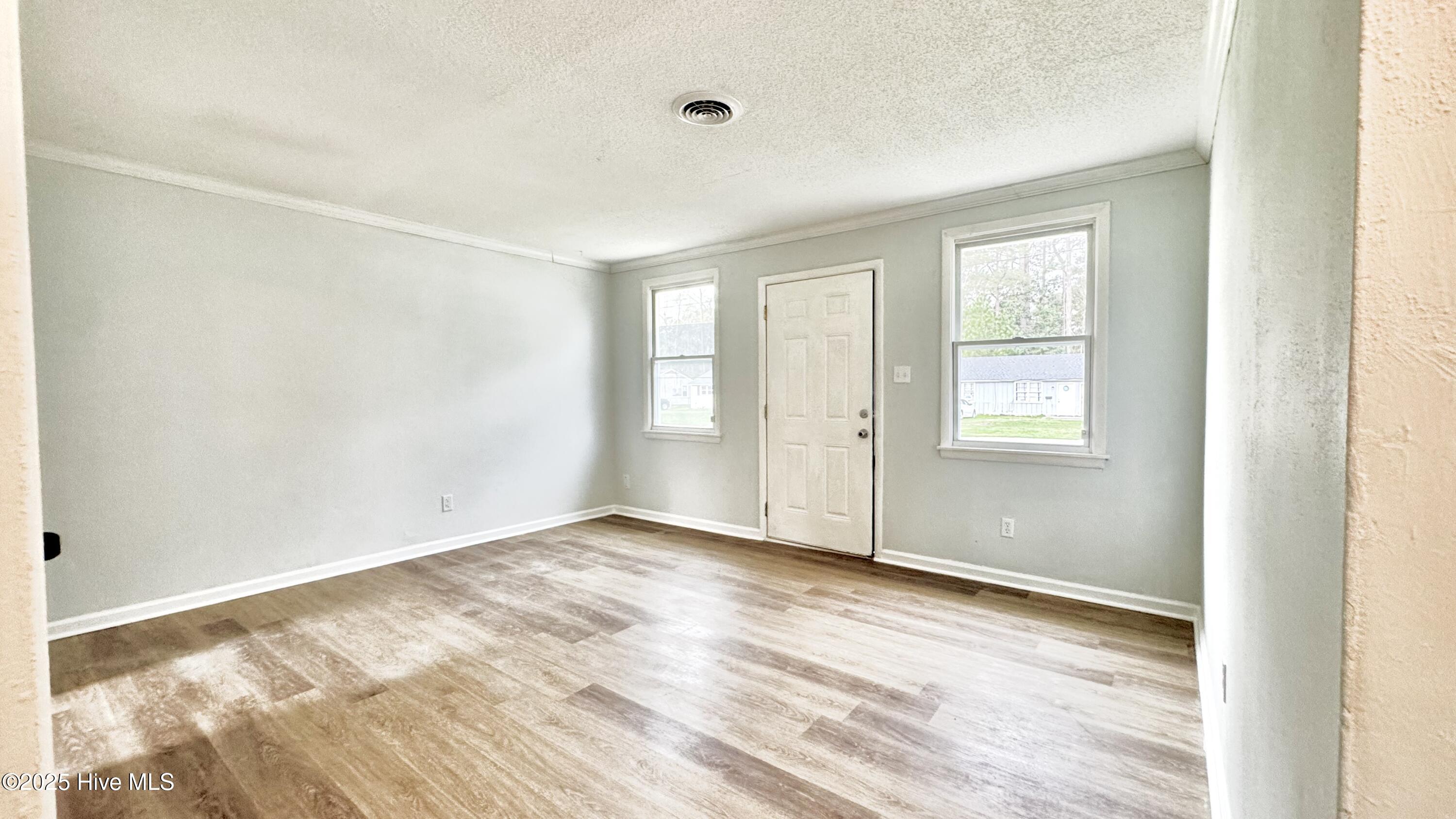 1222 Davis Street Property Photo 2