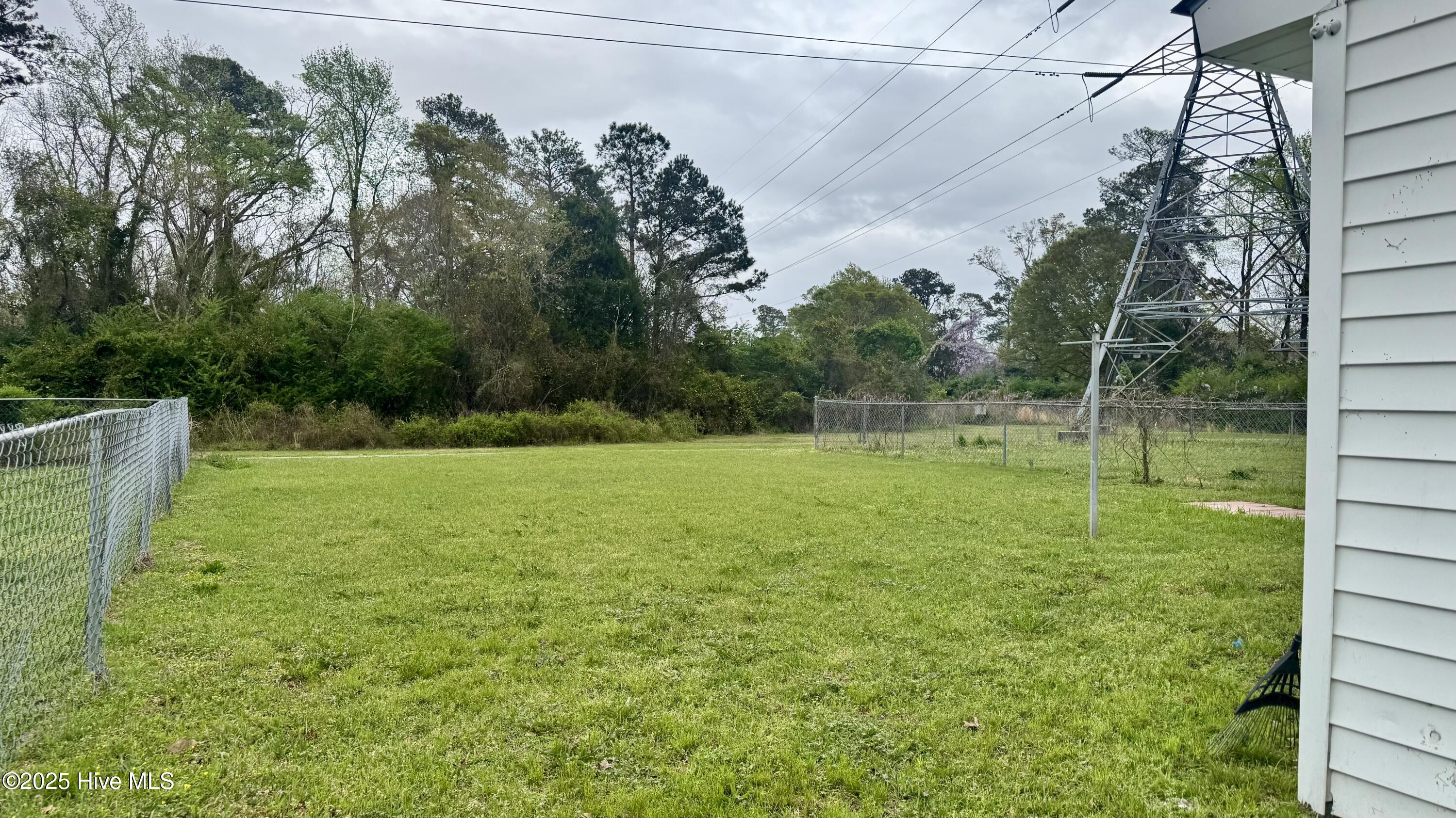 1222 Davis Street Property Photo 13